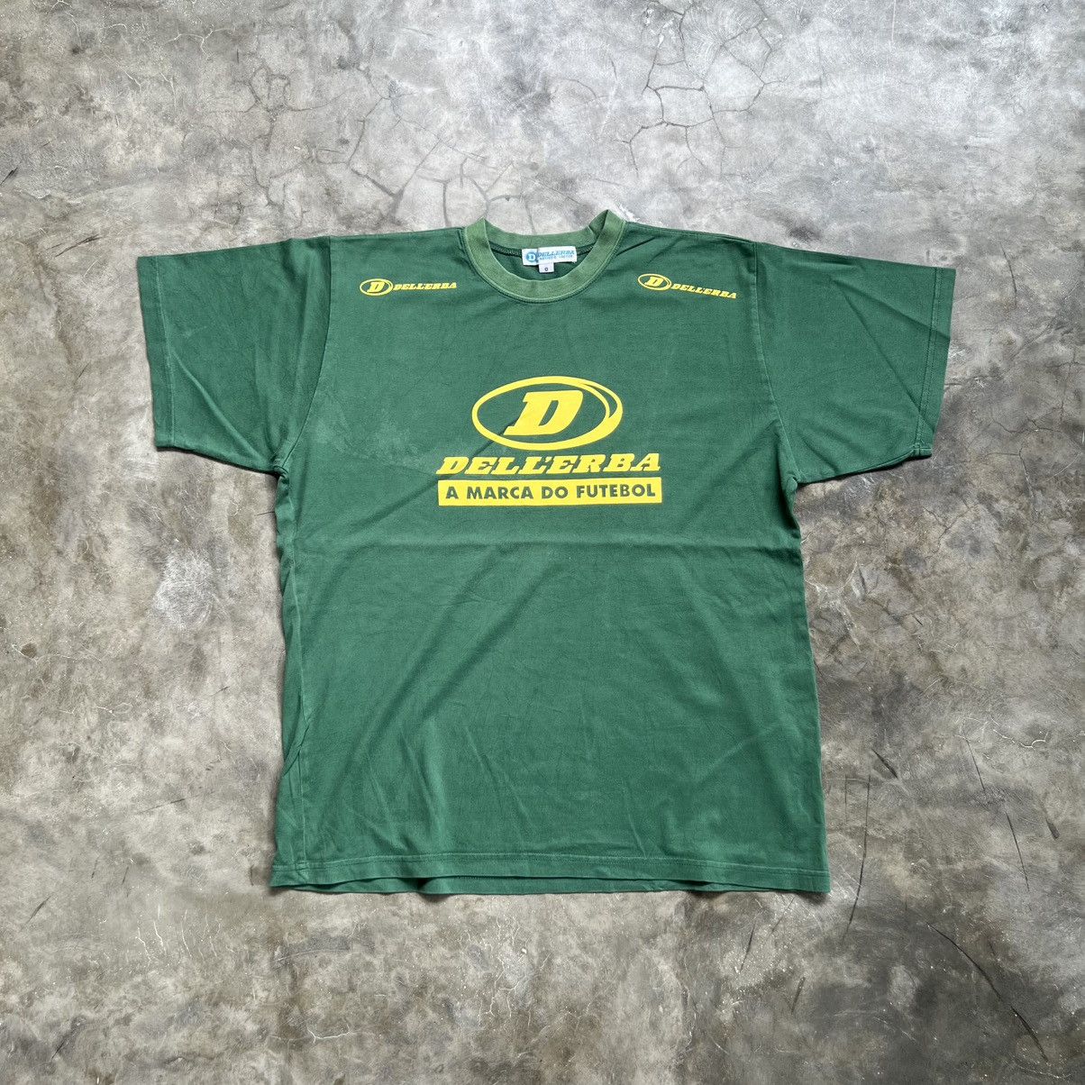 Vintage Vintage 90’s Dellerba Artistic Soccer T-Shirt Size US L / EU 52-54 / 3 - 1 Thumbnail