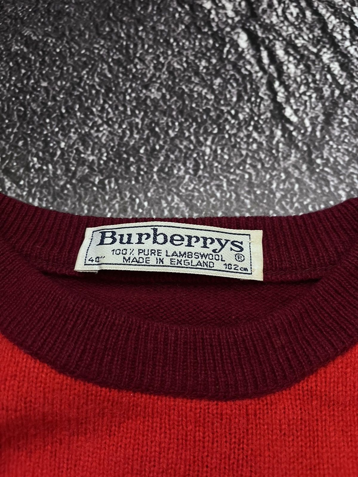 Burberry Vintage Burberry’s Checkered Sweater Jumper wool Red Size US M / EU 48-50 / 2 - 6 Thumbnail