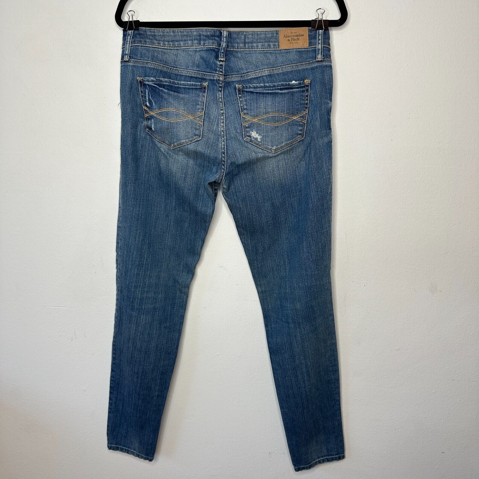 Abercrombie & Fitch Abercrombie & Fitch Blue Skinny Mid Rise Distress Jeans Size 28" / US 6 / IT 42 - 6 Thumbnail