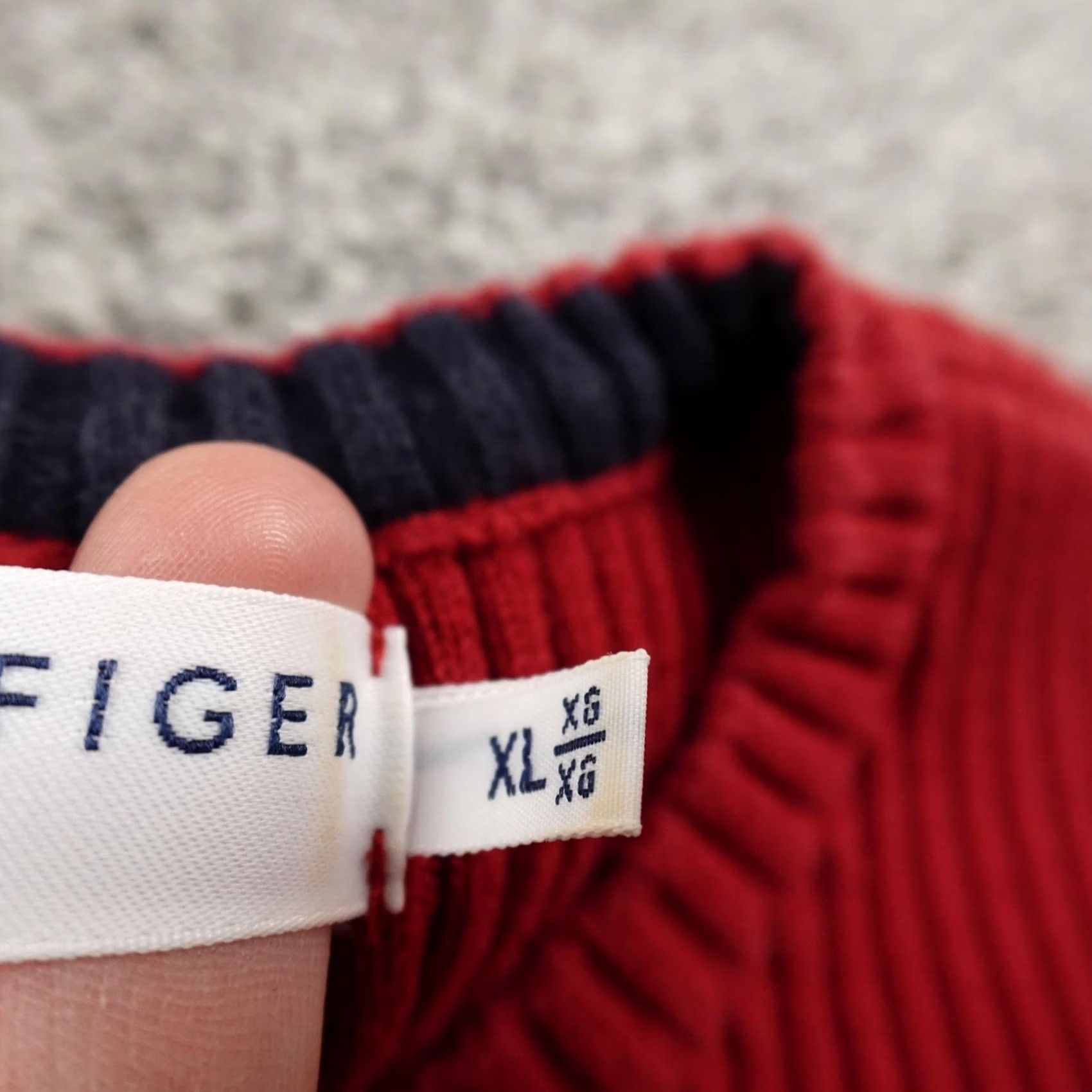 Tommy Hilfiger VINTAGE Tommy Hilfiger Sweater Womens XL Red Logo Ribbed Knit Pullover Crewneck Slim Knit Size XL / US 12-14 / IT 48-50 - 5 Thumbnail