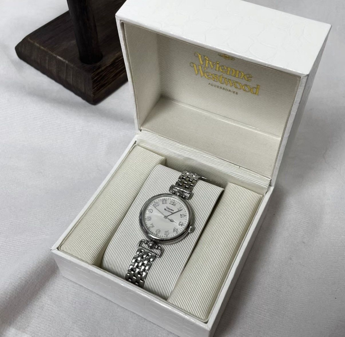 Vivienne Westwood Vivienne Westwood Orb White Dial Watch Size ONE SIZE - 6 Thumbnail