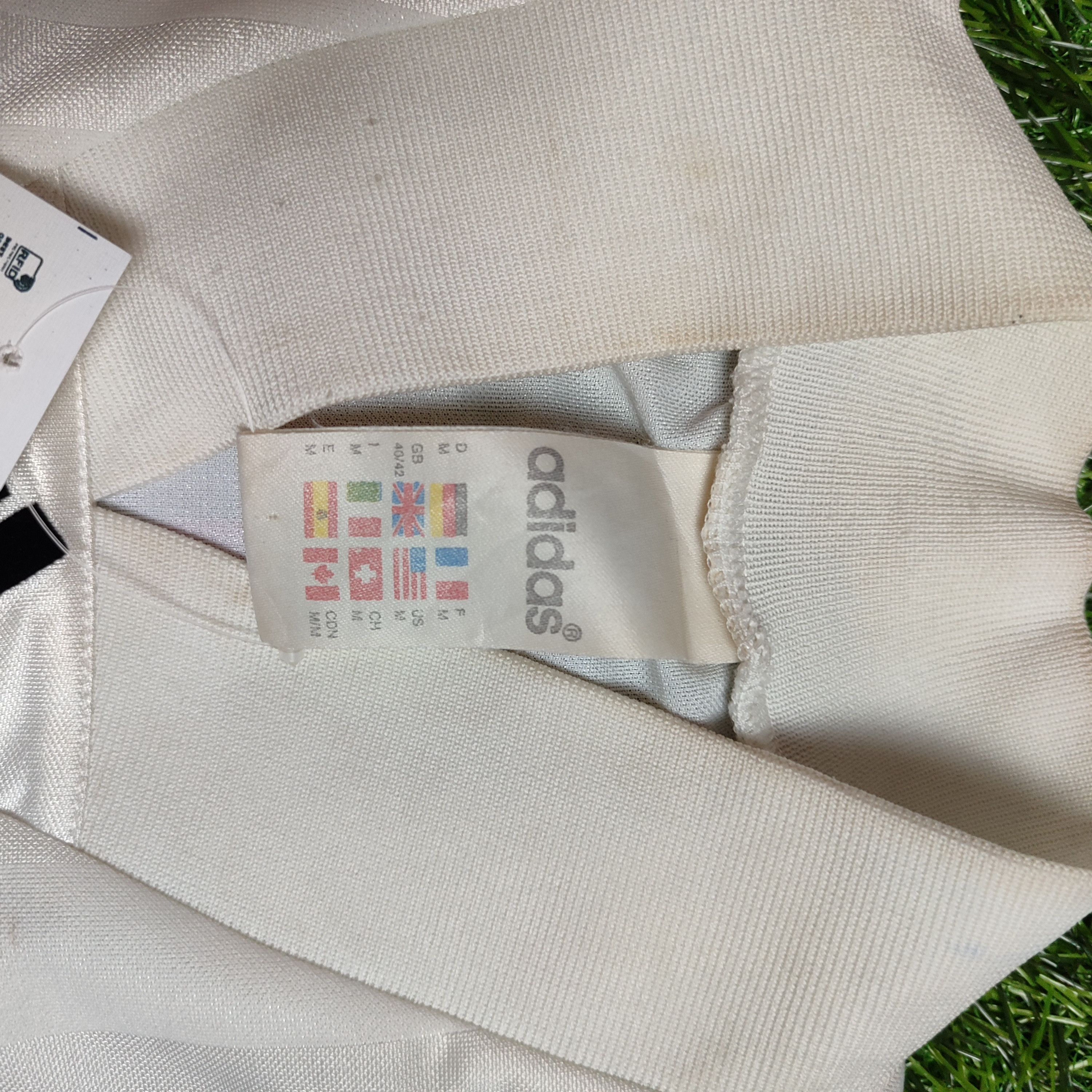 R15 古着92-94 adidasフランス代表 パパン　カントナ　デシャン 1992/94 Cantona #18 France Vintage adidas Home Football Shirt (L