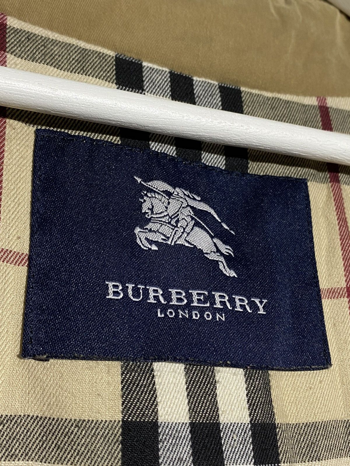Burberry Burberry’s vintage nova check quilted jacket Size US M / EU 48-50 / 2 - 16 Thumbnail