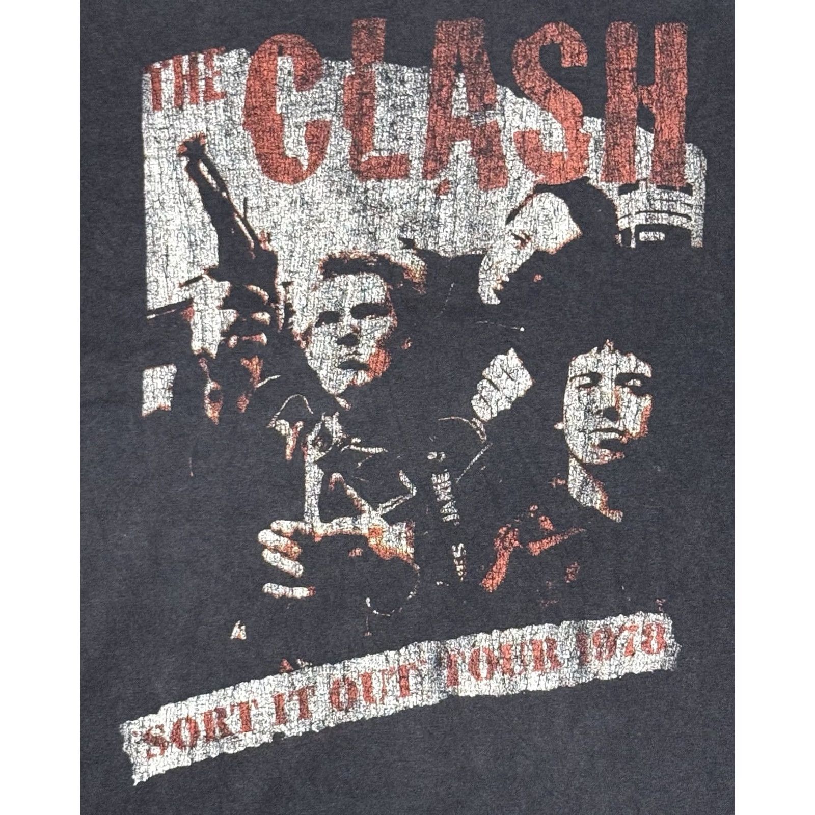Hanes VINTAGE The Clash Shirt Small Unisex Adults 2005 70s Punk Rock Graphic Print Crew Neck Black Hanes Distressed Size US S / EU 44-46 / 1 - 3 Thumbnail