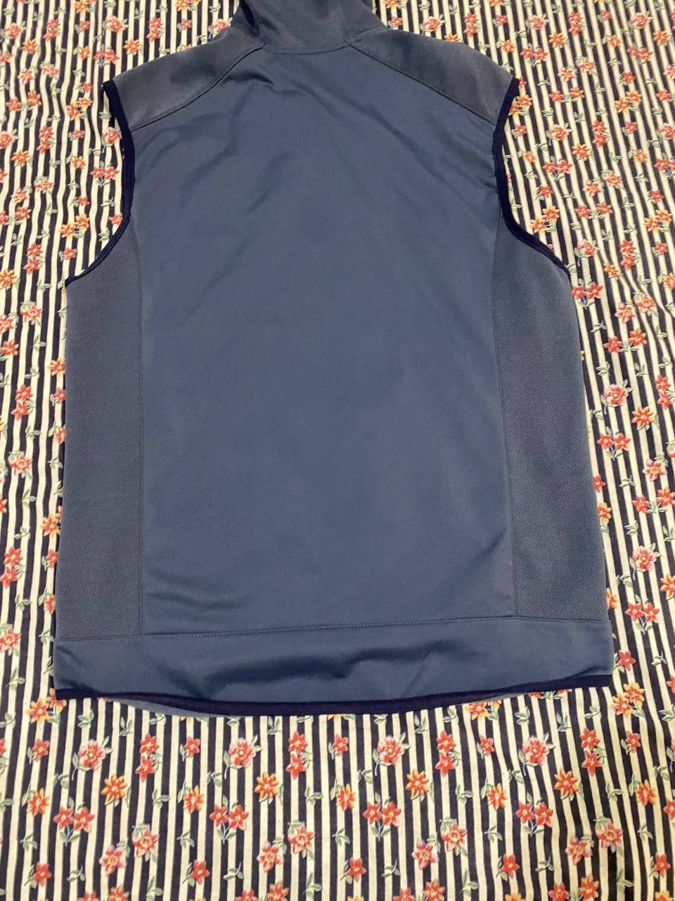 Nike Vintage NIKE Swoosh Logo Hoodies Vest STREETWEAR Size US M / EU 48-50 / 2 - 6 Thumbnail