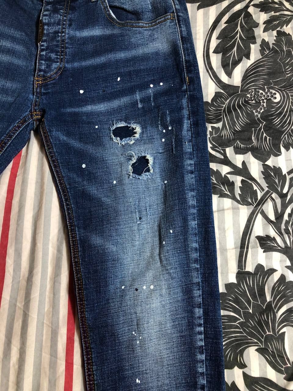 Japanese Brand Dirty Painted Distressed Thrashed Faded Baggy Jeans Y2K Size US 32 / EU 48 - 8 Thumbnail