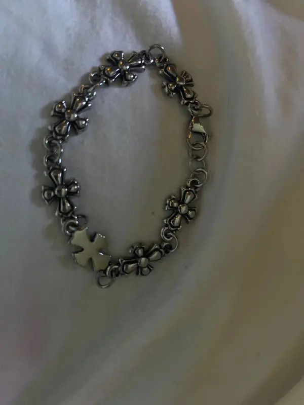 VIBE Y2K cross chainbracelet Size ONE SIZE - 8 Thumbnail