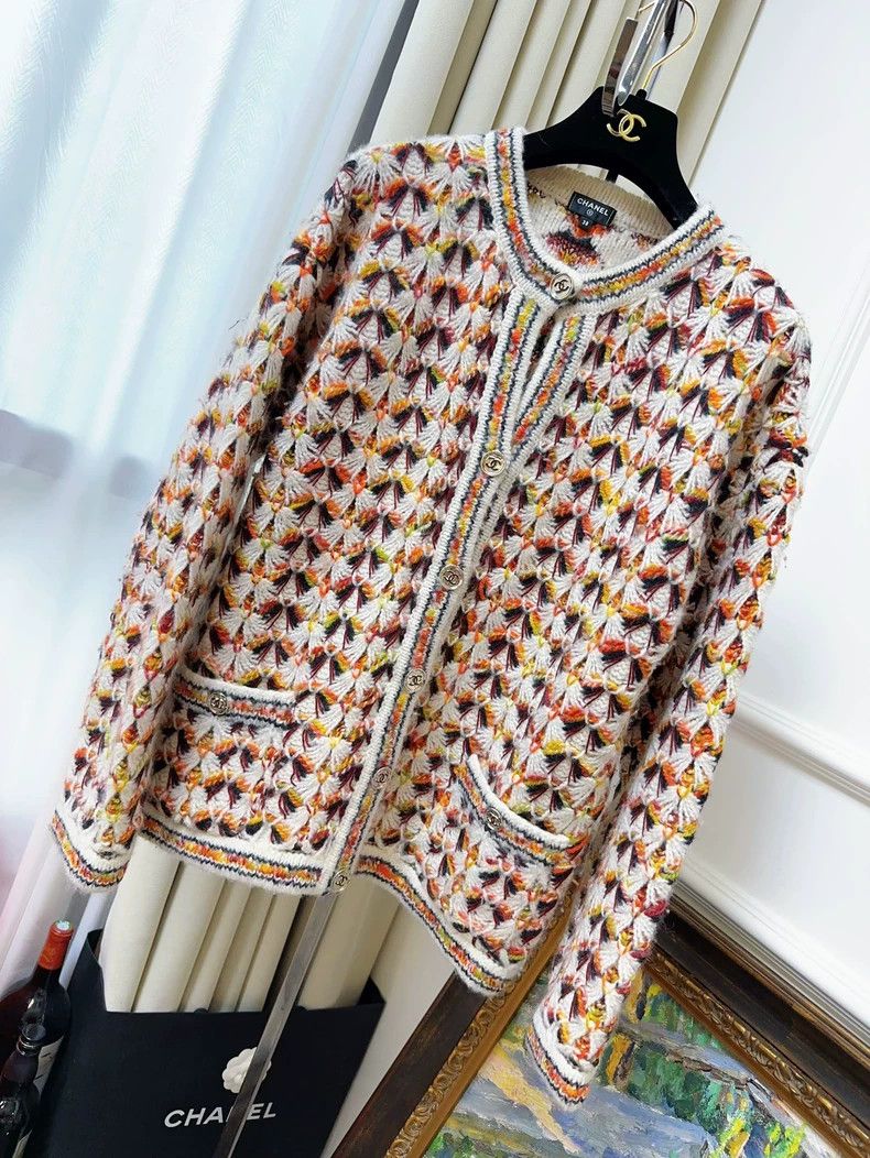 Chanel Chanel 23A brown, orange, white, the most beautiful color Size XS / US 0-2 / IT 36-38 - 1 Thumbnail