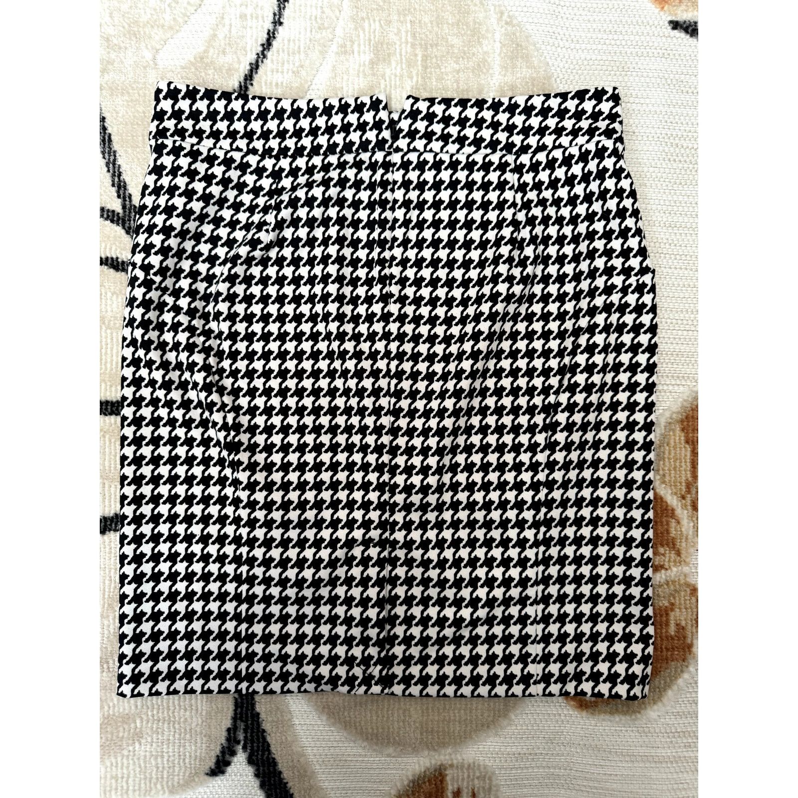 Michael Kors Michael Kors Womens Plaid Mini Skirt Black & White Size 10 Size 32" / US 10 / IT 46 - 3 Thumbnail