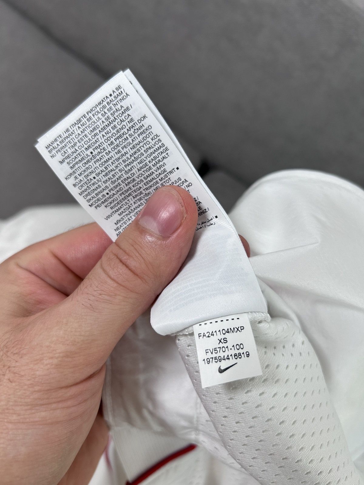 Other SS 24 Nike x Jacquemus Nylon Woman’s tracksuit Size S / US 4 / IT 40 - 17 Thumbnail