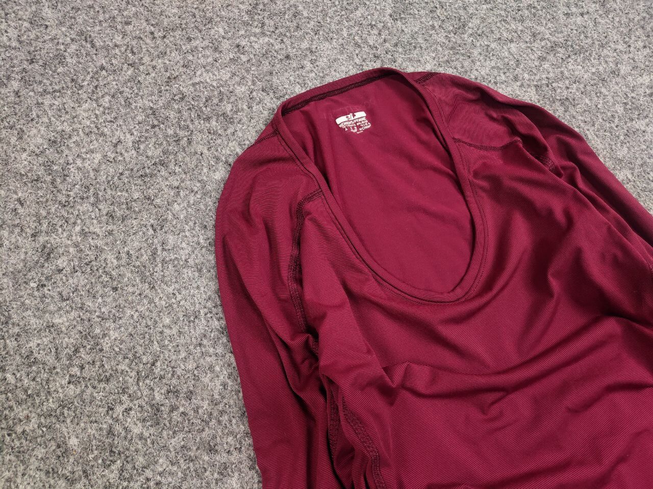 Arc'teryx Vintage Arc'teryx Top LS Women's long sleeve Burgundy Shirts Size S / US 4 / IT 40 - 7 Thumbnail