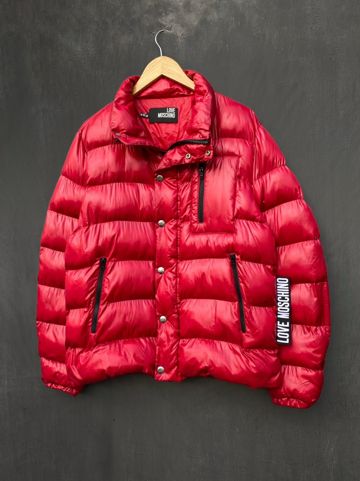 Love Moschino puffer red jacket size 40