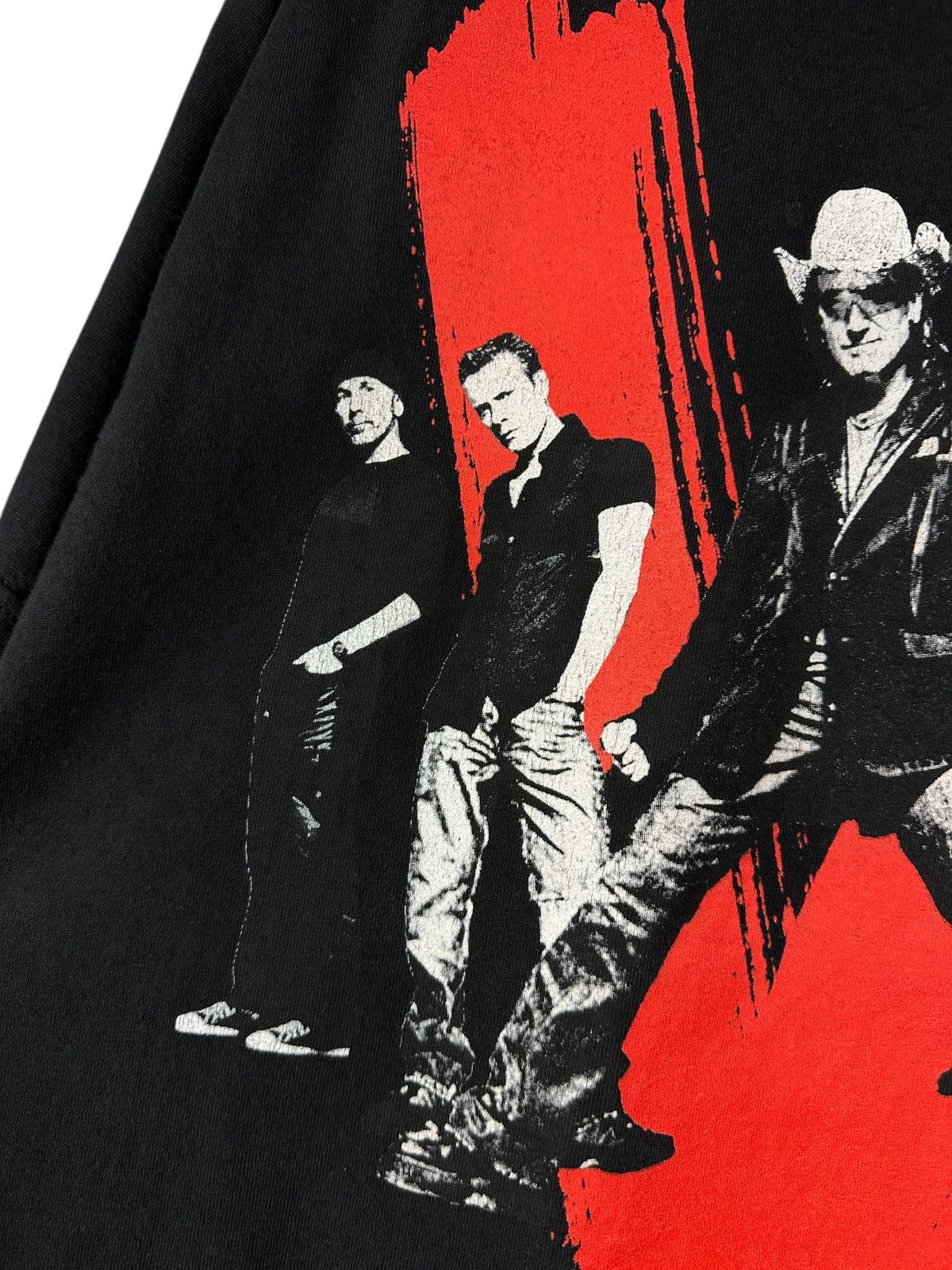 Band Tees Vintage 2005 U2 Vertigo Tour T-Shirt Rock Band Double Sided Size US L / EU 52-54 / 3 - 8 Thumbnail