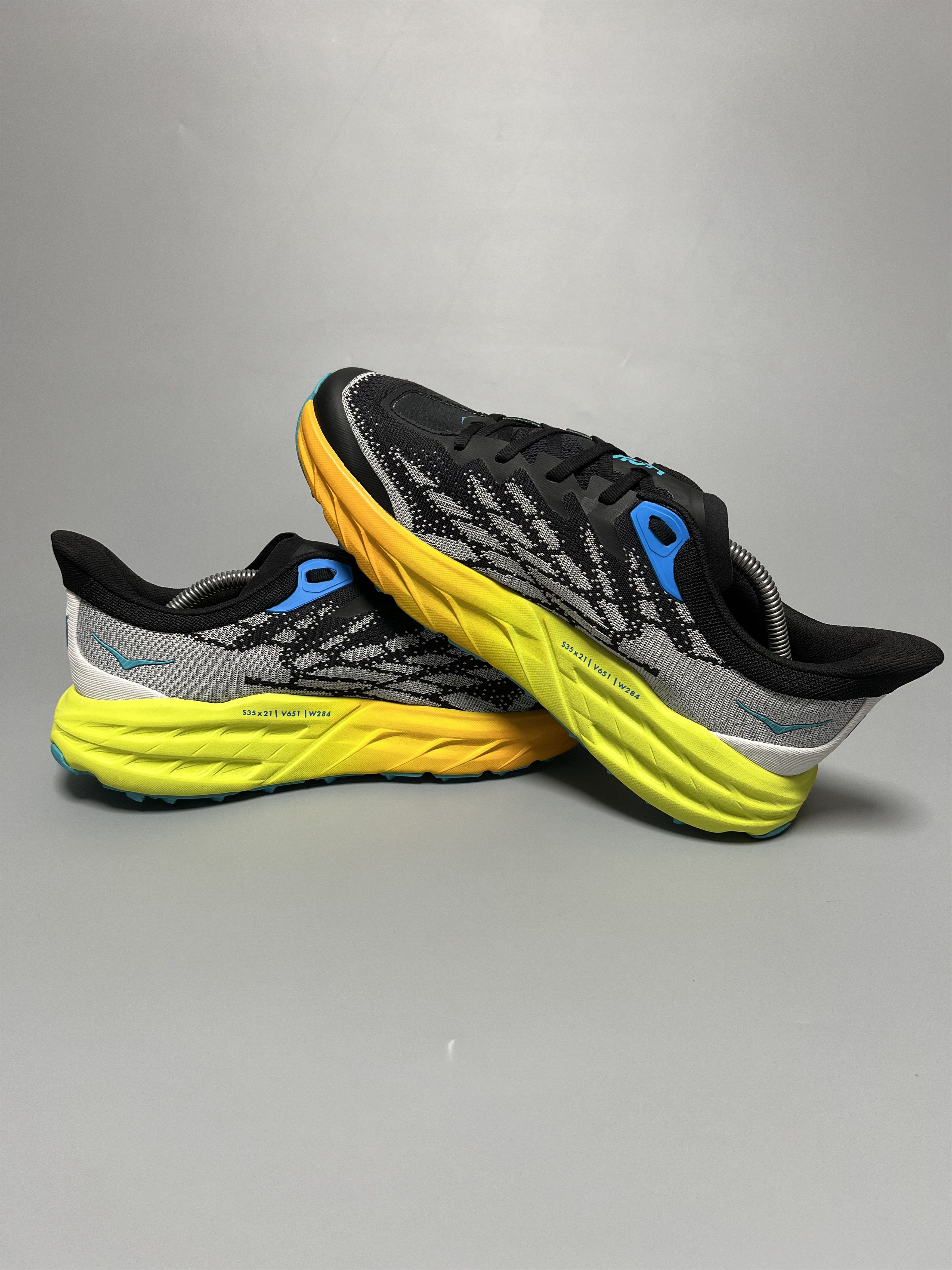 Hoka 9D Sample Hoka One One Speedgoat 5 Trail Running Shoes Size US 9 / EU 42 - 5 Thumbnail