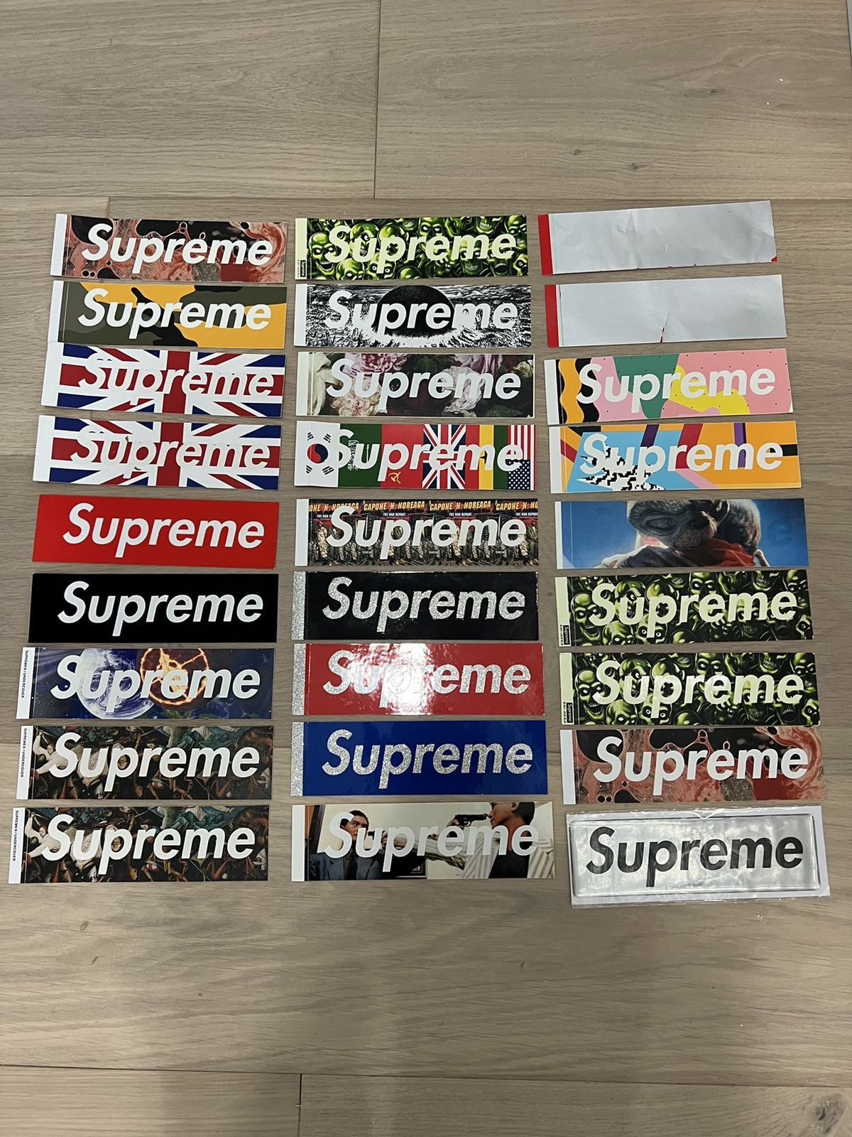 Supreme Supreme sticker lot 27 Size ONE SIZE - 1 Thumbnail
