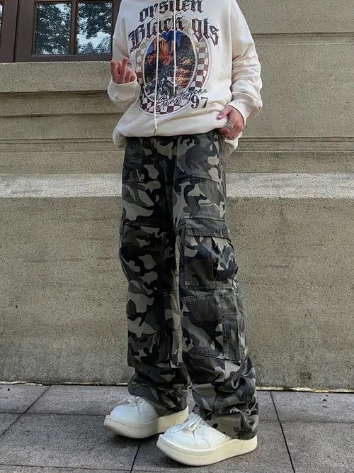 Other Stylish Camo Cargo Pants Size US 33 - 8 Thumbnail