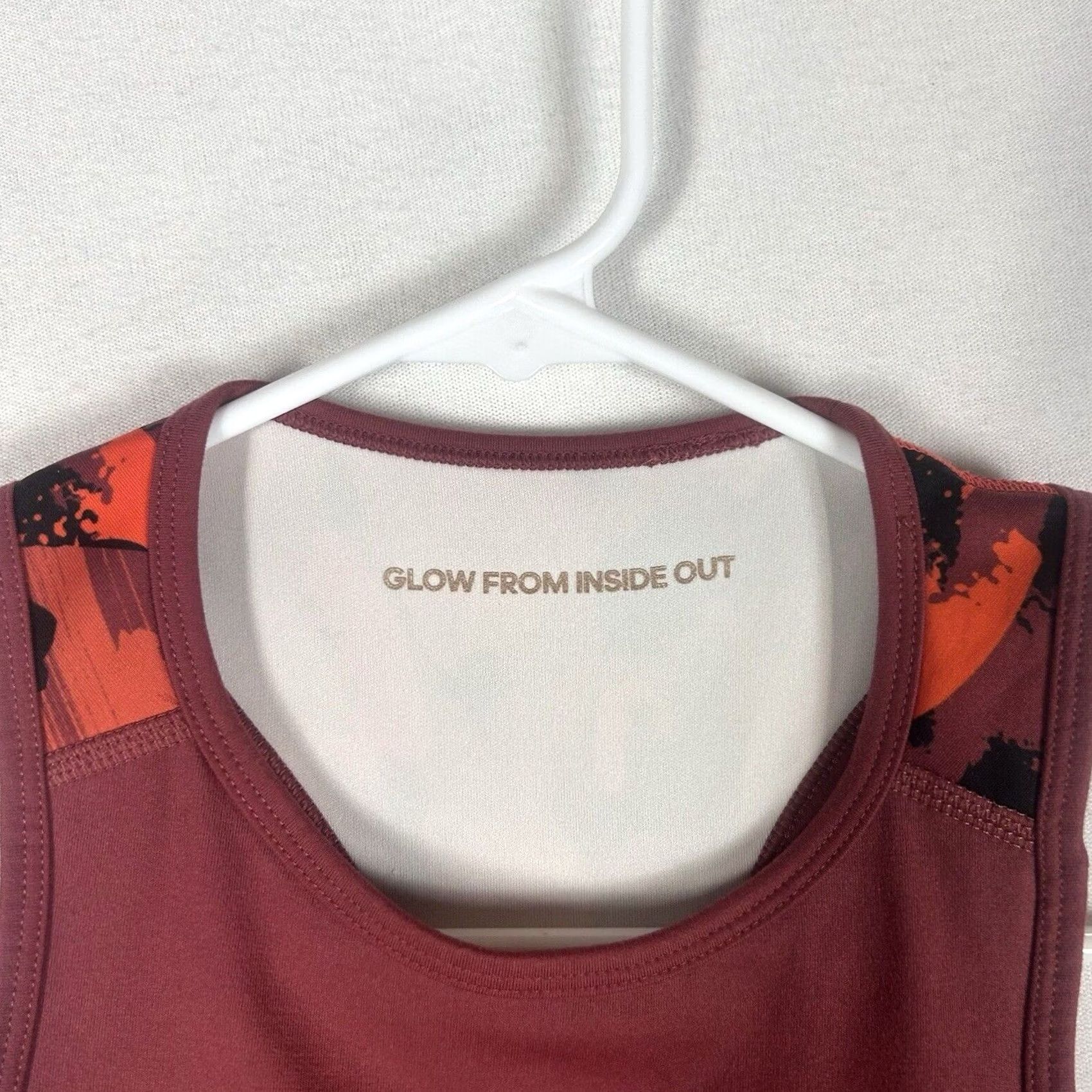 Adidas Adidas Sports Bra Womens XS Red Camo Tank Top Gym Run Casual Support Size XS / US 0-2 / IT 36-38 - 3 Thumbnail