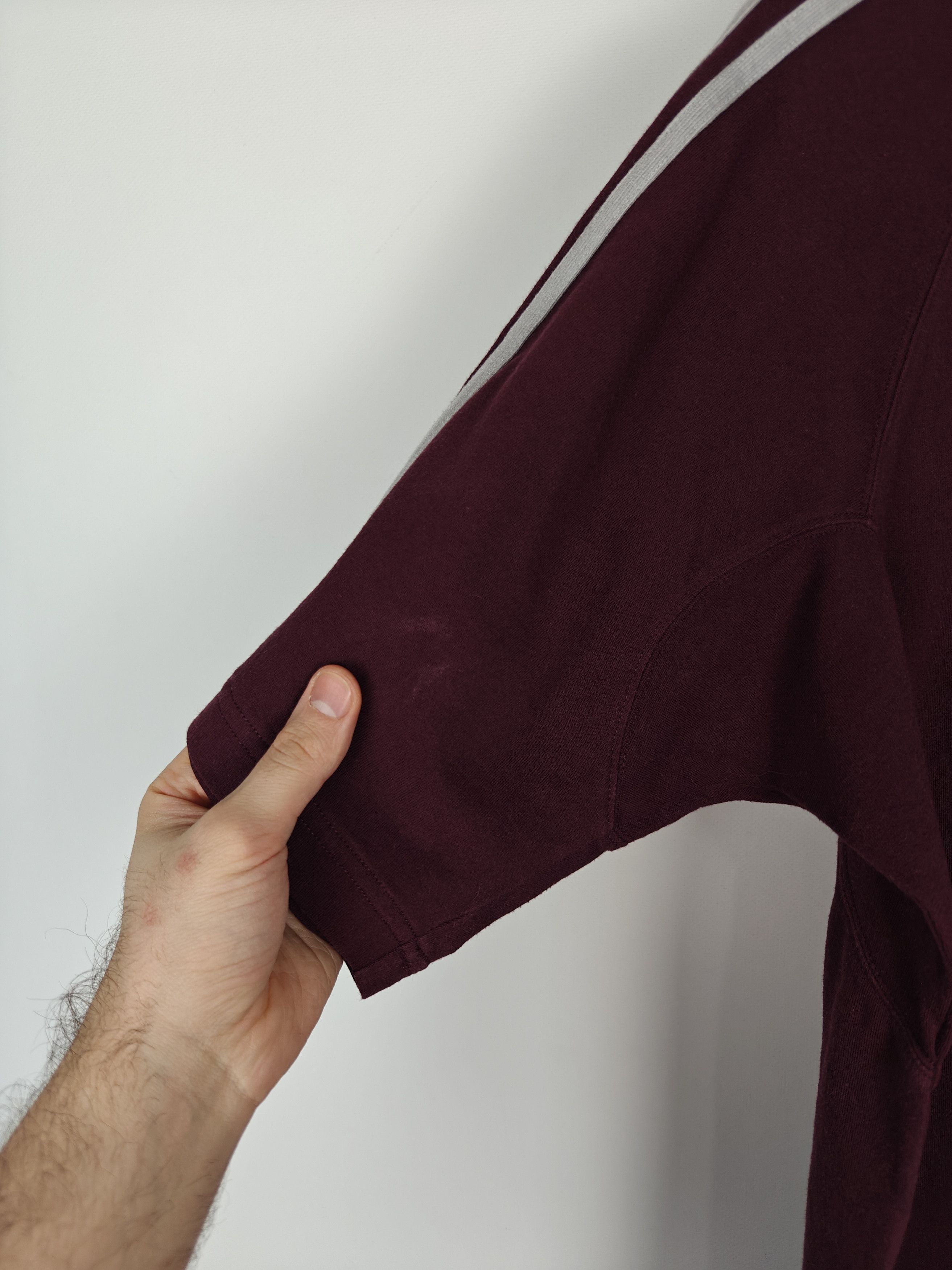 Adidas Adidas VTG T-Shirt Center Logo AAC Burgundy Tee M Size US M / EU 48-50 / 2 - 7 Thumbnail