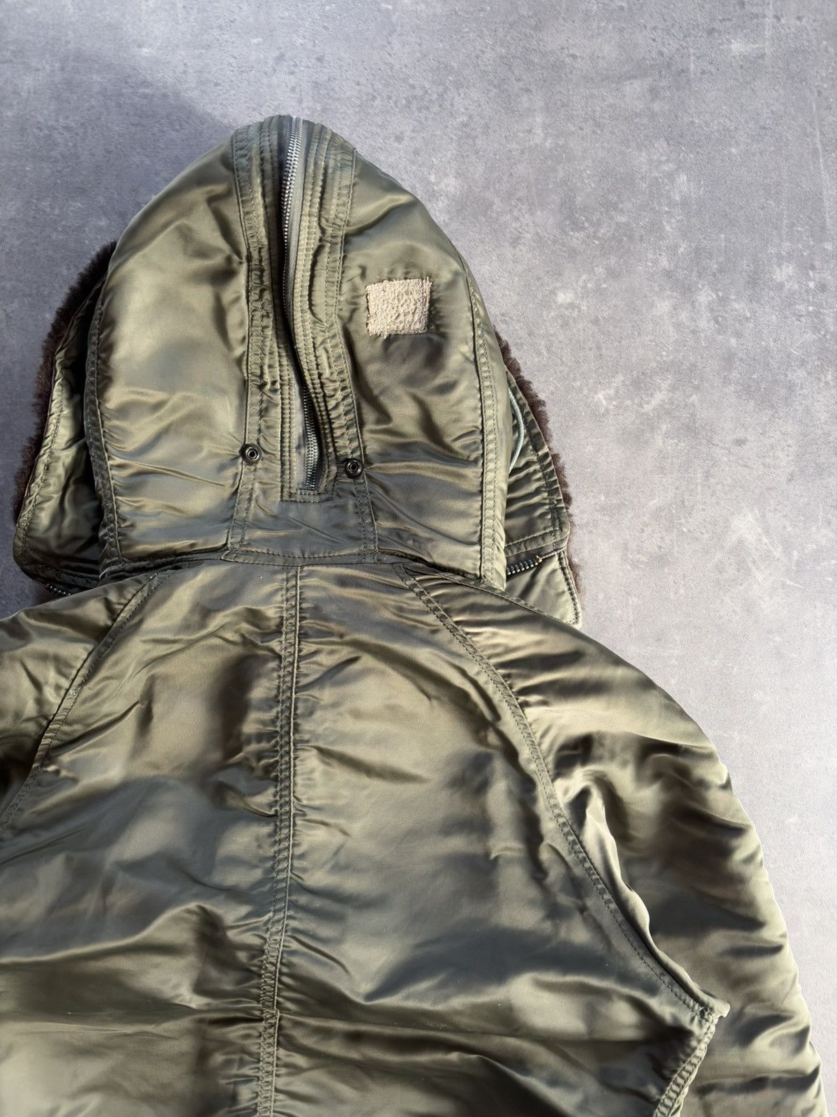 Alpha Industries 80s/90s Alpha Industries N-2B Hooded Vintage Bomber Jacket L Size US XL / EU 56 / 4 - 15 Thumbnail