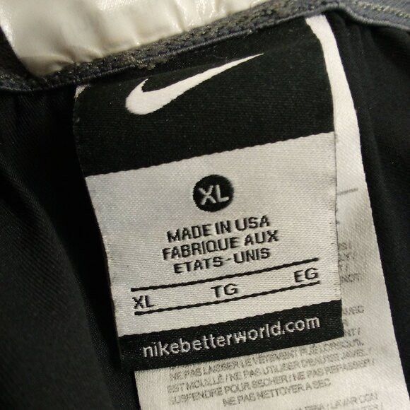 NCAA × Nike × Vintage Nike Oregon Ducks Band Team Issue Wind Pants Joggers Size US 34 / EU 50 - 4 Thumbnail