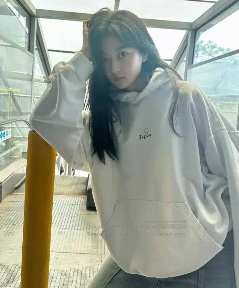 Balenciaga Balenciaga White Ripped Design Cotton Hooded Long Sleeve S Size US XS / EU 42 / 0 - 9 Thumbnail