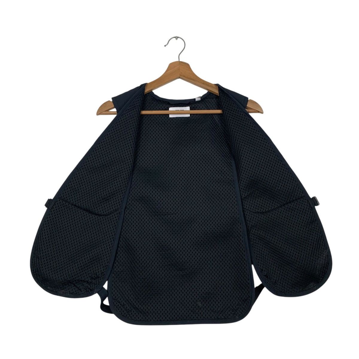 Lemaire × Uniqlo UNIQLO U LEMAIRE SPORTS VEST #2468-C111 Size L / US 10 / IT 46 - 12 Thumbnail