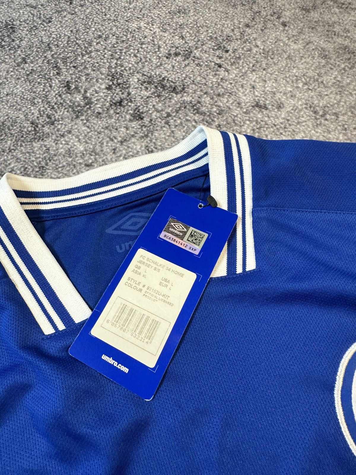 Umbro Umbro Schalke Soccer Jersey Streetwear Style Rare VTg Size US L / EU 52-54 / 3 - 4 Thumbnail