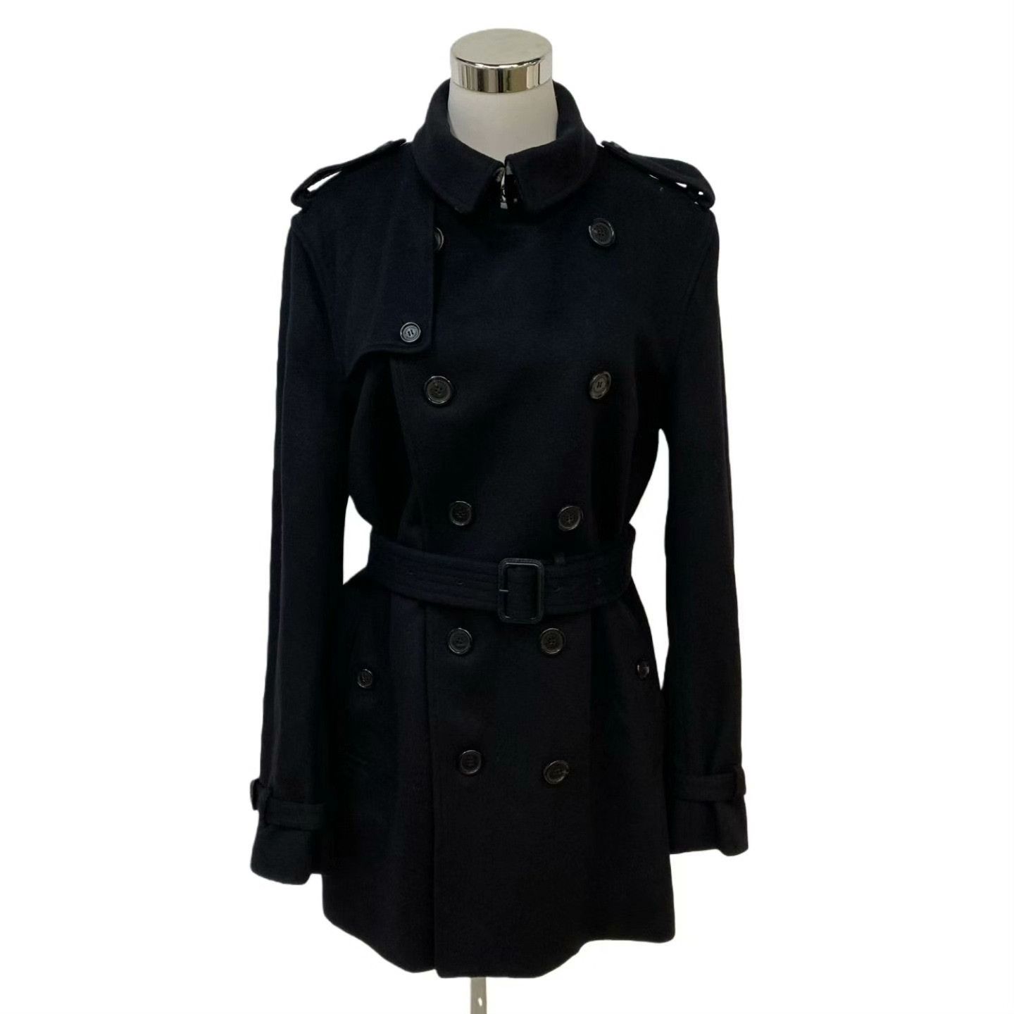 Burberry Burberry Wool Plaid Coat M Women Size M / US 6-8 / IT 42-44 - 1 Thumbnail