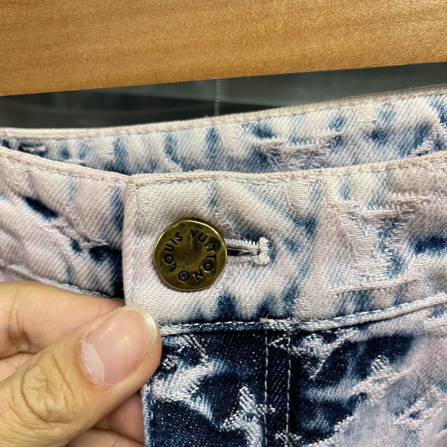 Louis Vuitton LV Lavender Distressed Tassel Pockets AOP Jeans US34 Size US 34 / EU 50 - 4 Thumbnail