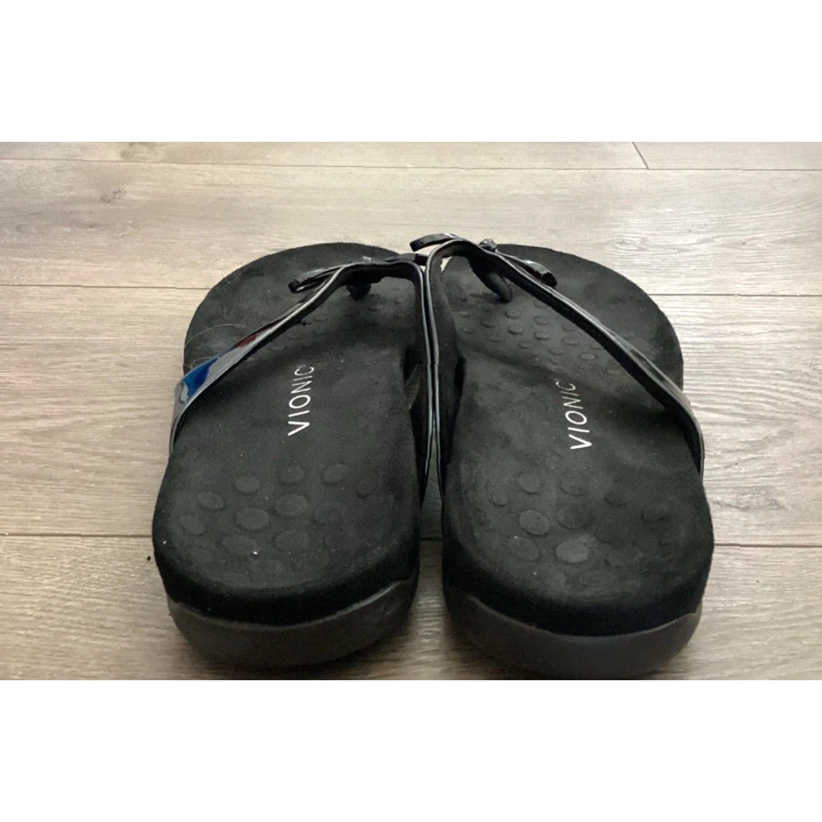Vionic VIONIC Women Thong Sandals Black Patent Leather Size 9 Size US 9 / IT 39 - 4 Thumbnail