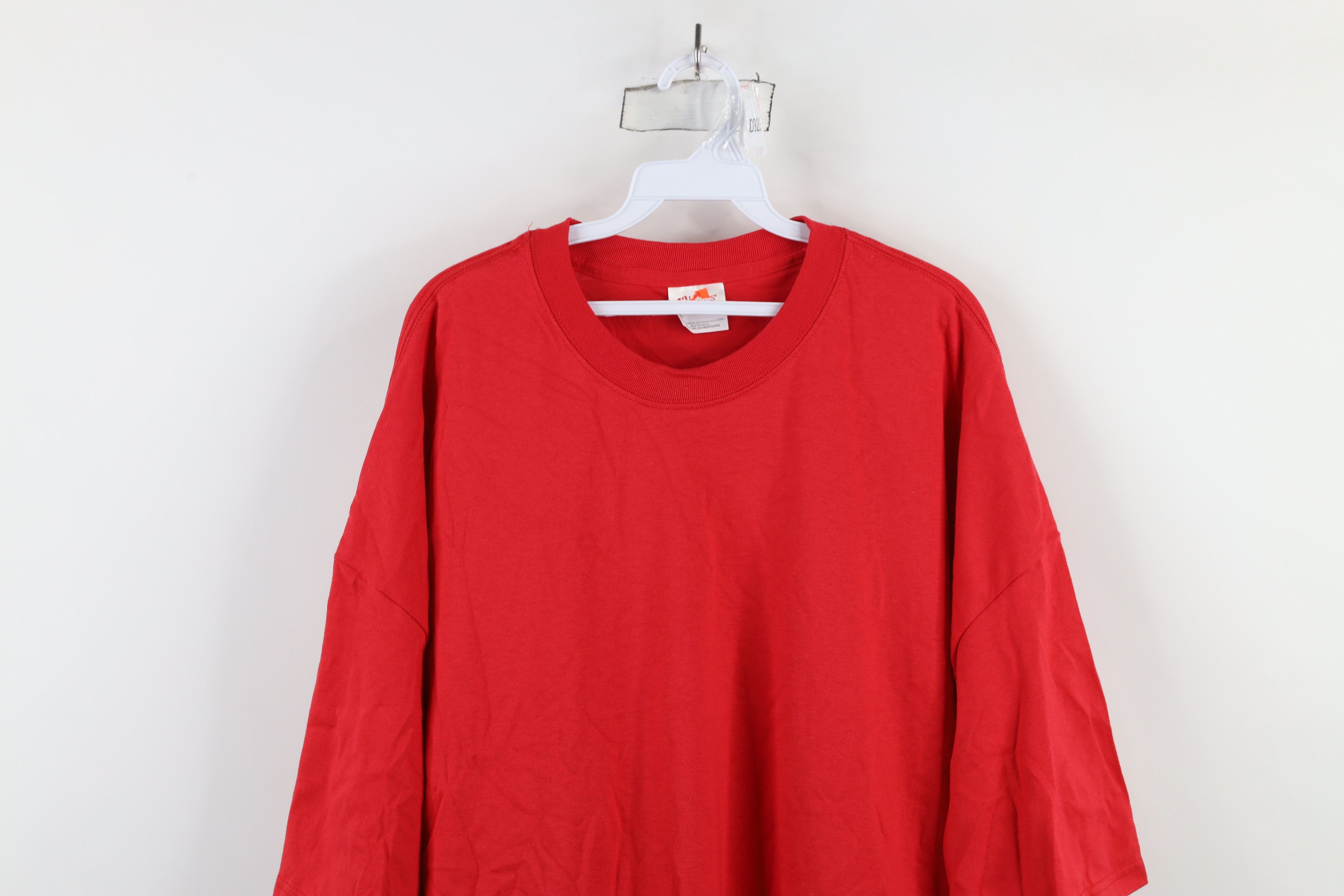 Hanes × Vintage Deadstock Vintage 90s Hanes Short Sleeve T-Shirt Red Size US XXL / EU 58 / 5 - 2 Thumbnail