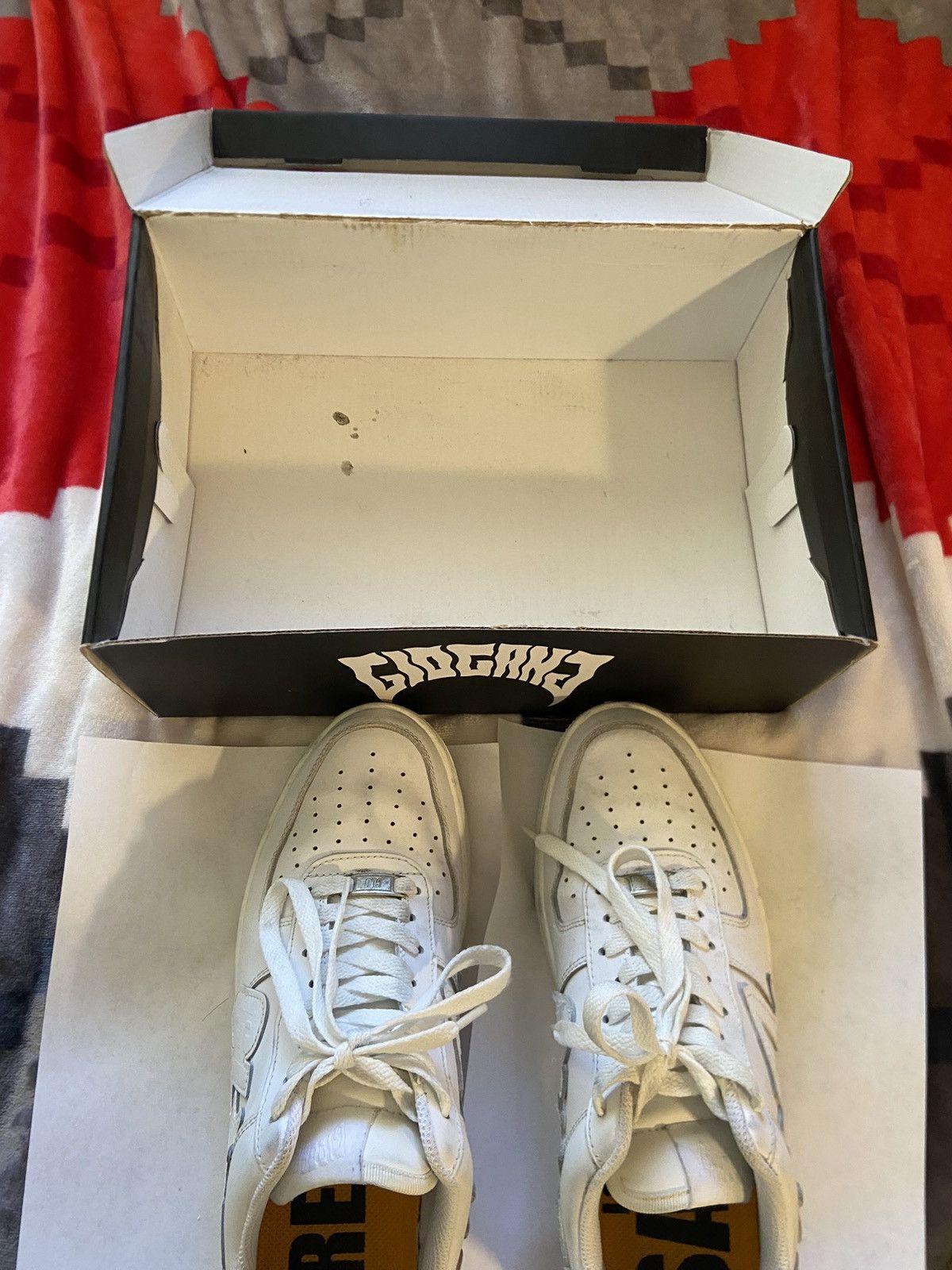 Glo Gang Glo Gang glo forces Size US 9 / EU 42 - 12 Thumbnail