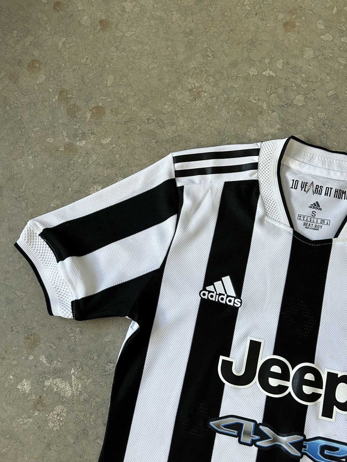 Adidas Juventus 2021/22 Home Soccer Jersey Jeep Football Y2K Drill Size US S / EU 44-46 / 1 - 4 Thumbnail