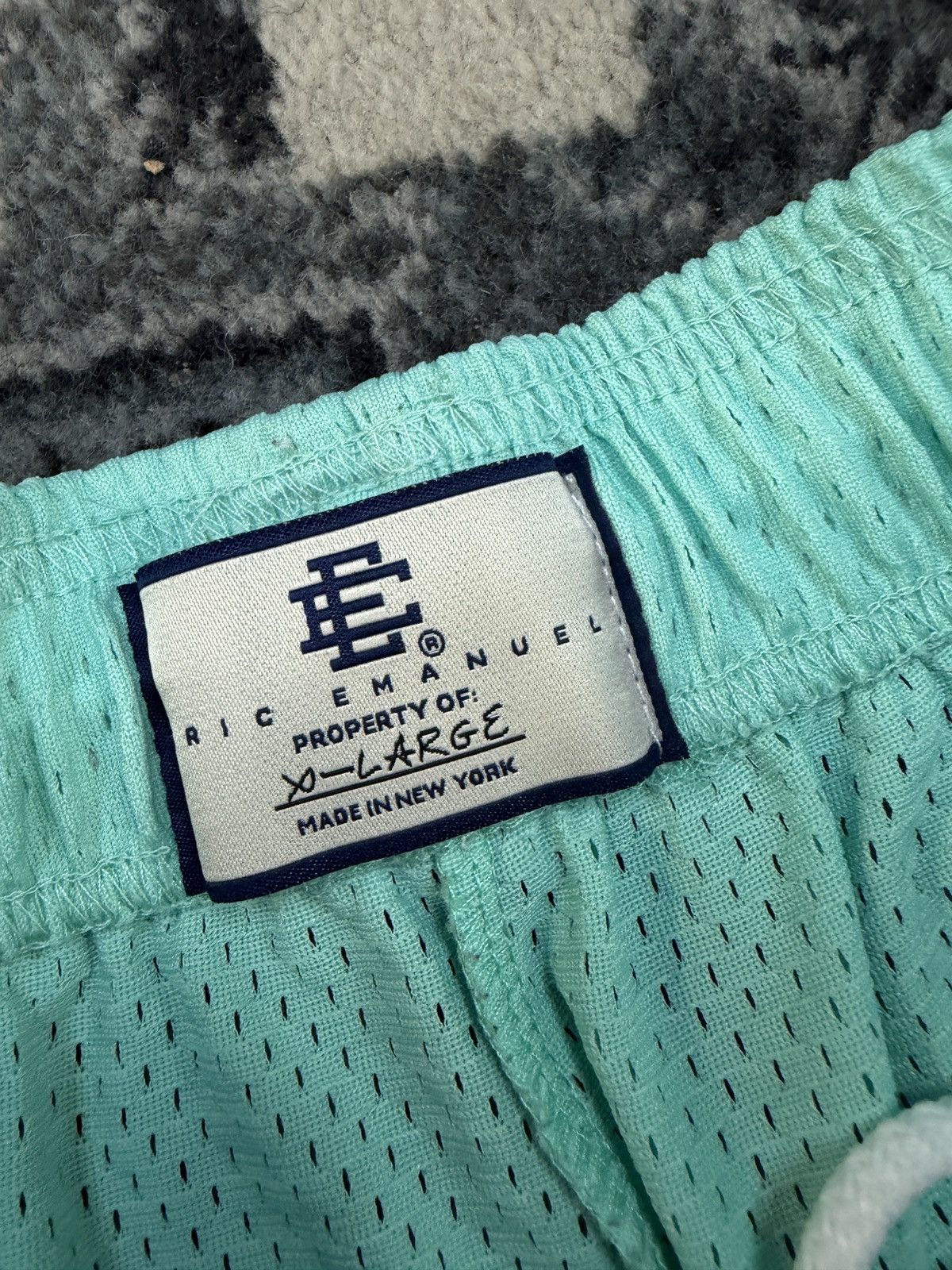 Eric Emanuel Eric Emanuel teal lightning shorts size xl Size US 36 / EU 52 - 5 Thumbnail