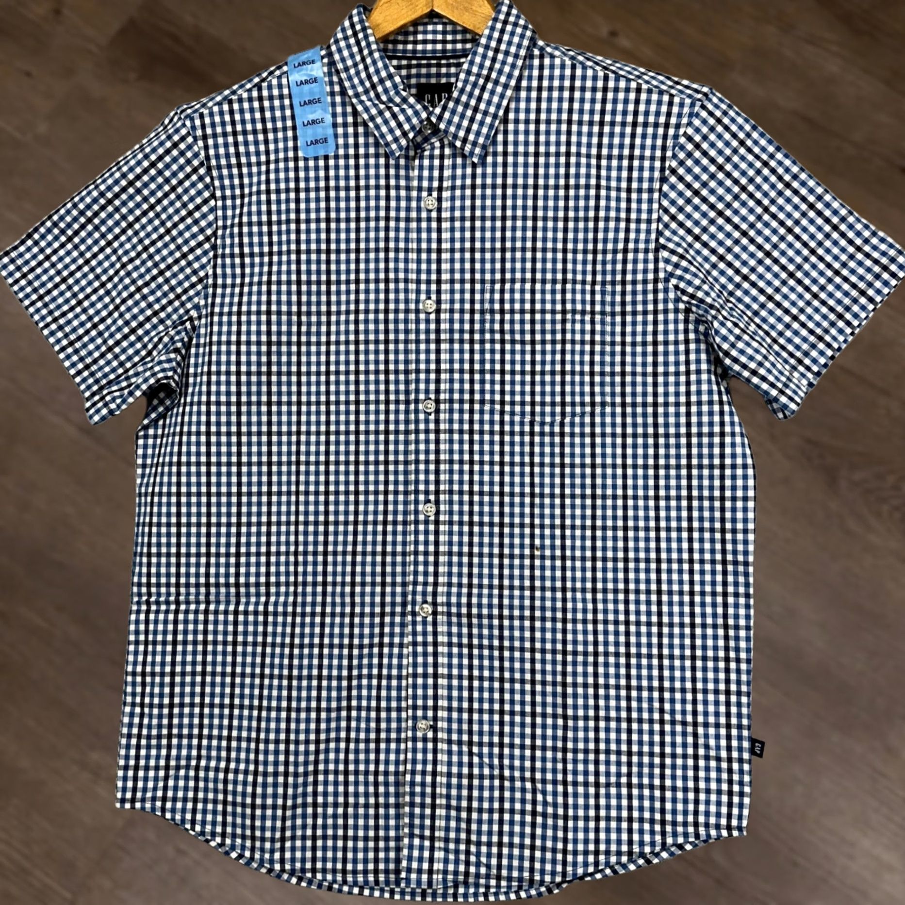 Gap Gap Button Up Shirt Men Large Blue White Plaid Short Sleeve Pocket Stretch NEW Size US L / EU 52-54 / 3 - 1 Thumbnail