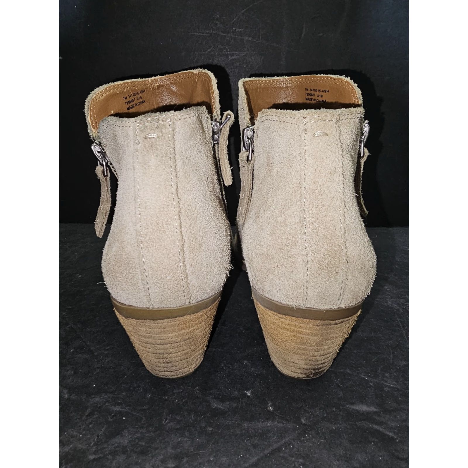 Frye FRYE Judith Ankle Bootie Suede Ash Beige Side Zip Women’s Size 7 M Boot Frye Size US 6 / IT 36 - 4 Thumbnail
