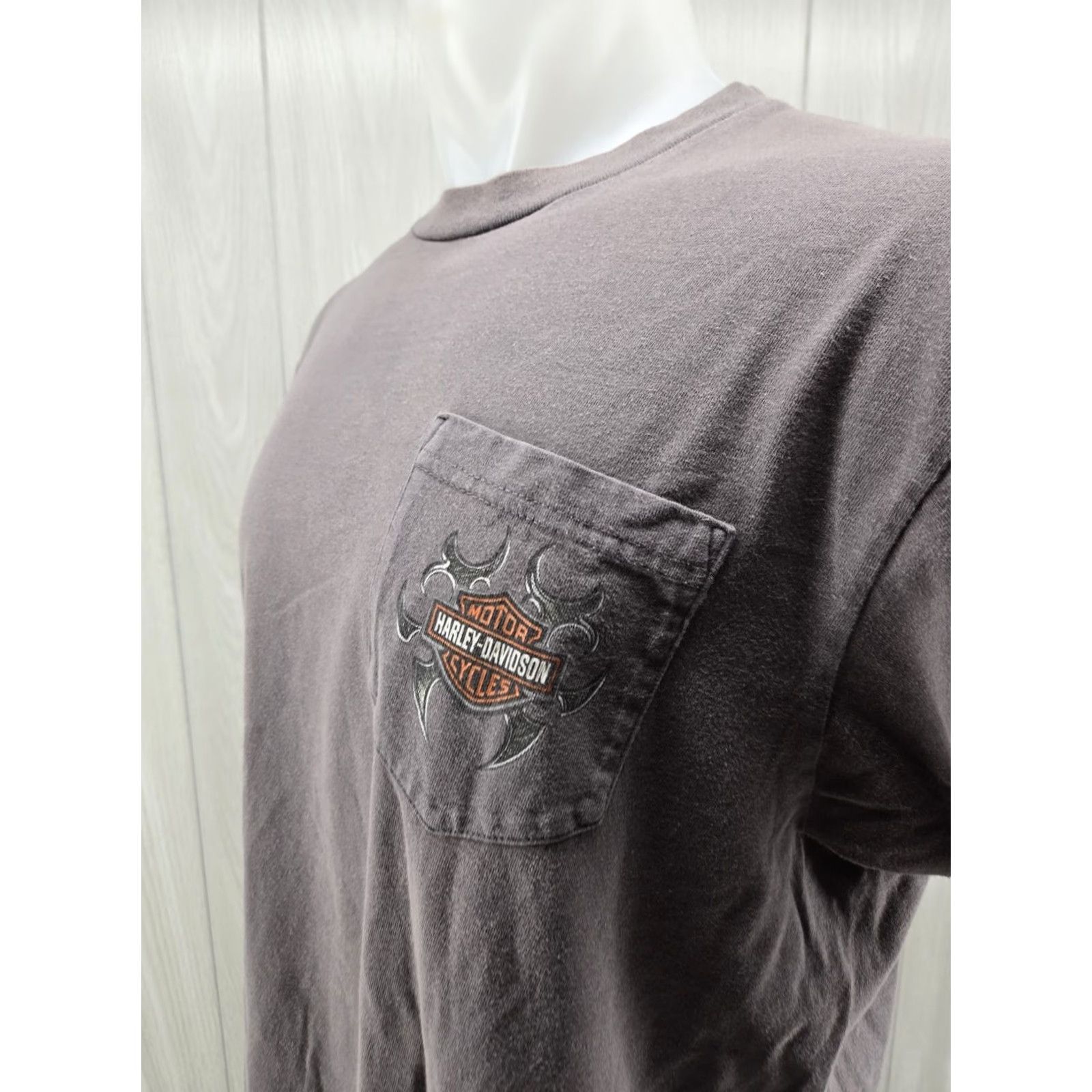 Harley Davidson VINTAGE Harley-Davidson Motorcycle T Shirt Men XL Gray Distressed Morgantown WV Shirt Size US XL / EU 56 / 4 - 5 Thumbnail