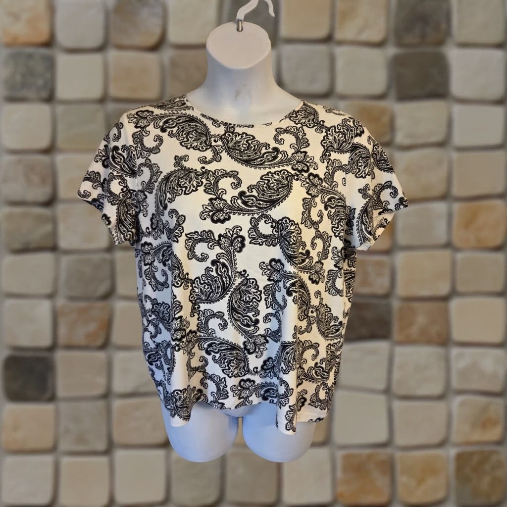 Croft & Barrow Croft & Barrow Shirt Paisley Print Casual Top White Black 1X Plus Womens Size XL / US 12-14 / IT 48-50 - 1 Thumbnail