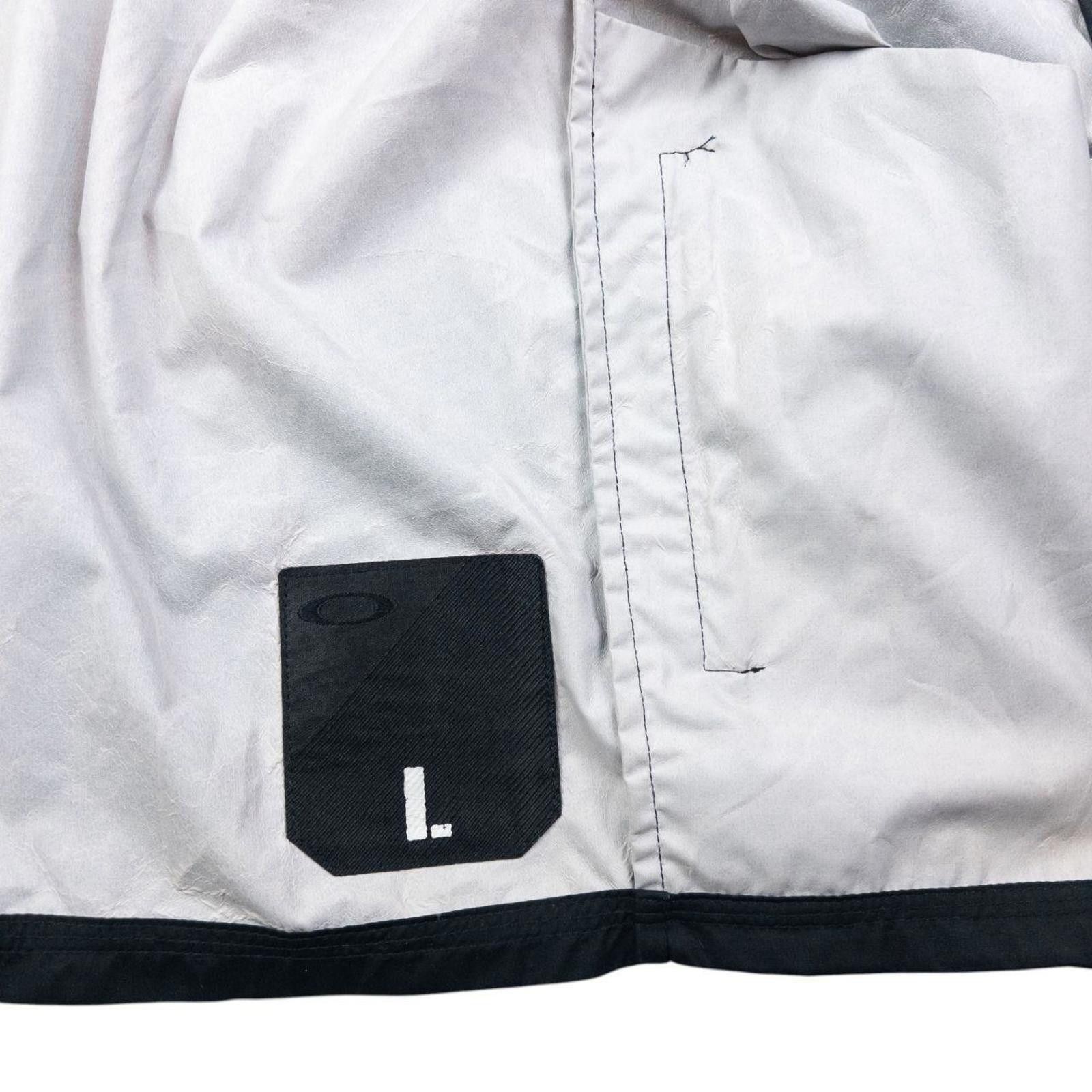 Oakley Vintage Oakley Full Zip Detachable Hooded Jacket Size M Size US M / EU 48-50 / 2 - 6 Thumbnail