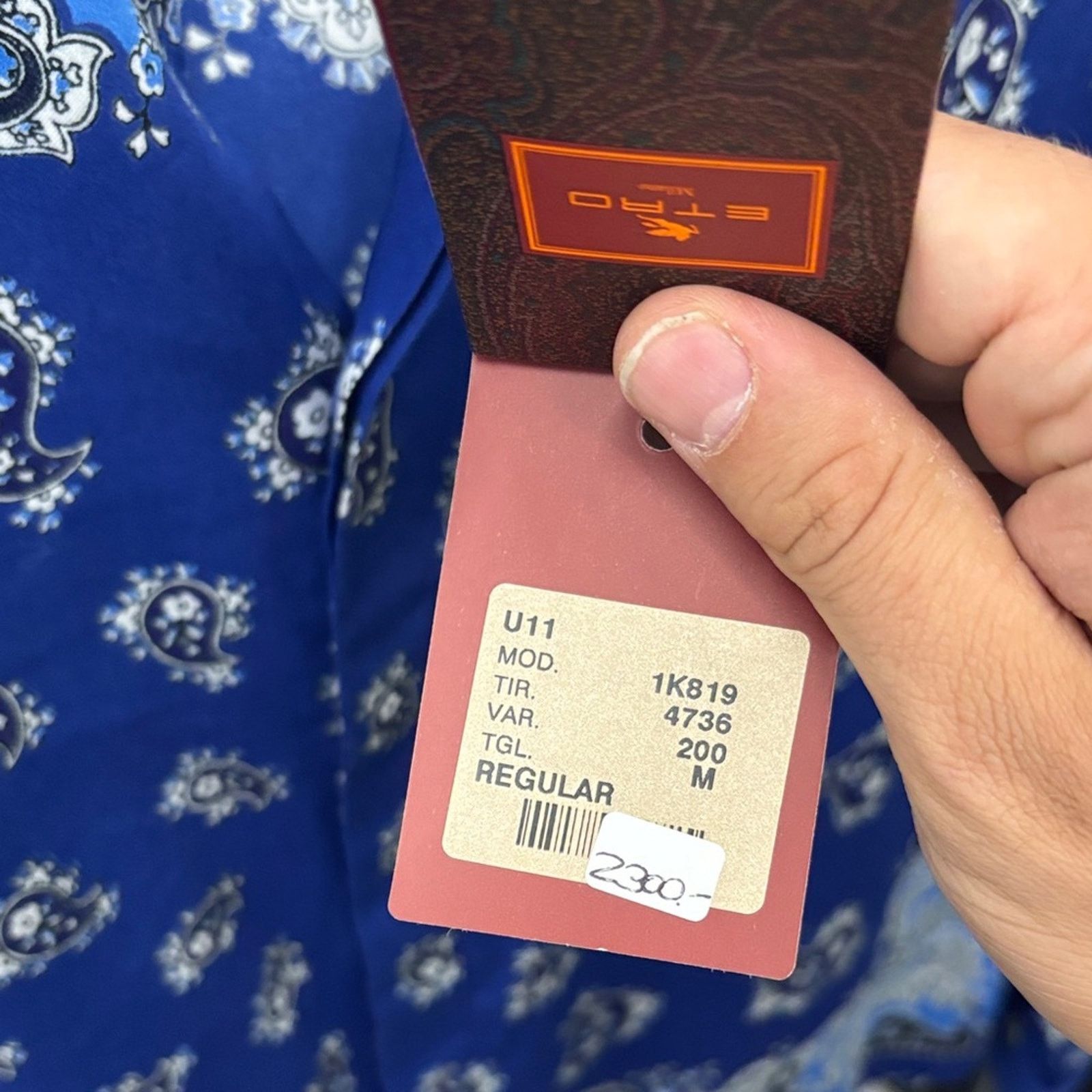 Etro NWT Etro Blue and White Paisley Button Down Shirt Size M Size US M / EU 48-50 / 2 - 4 Thumbnail