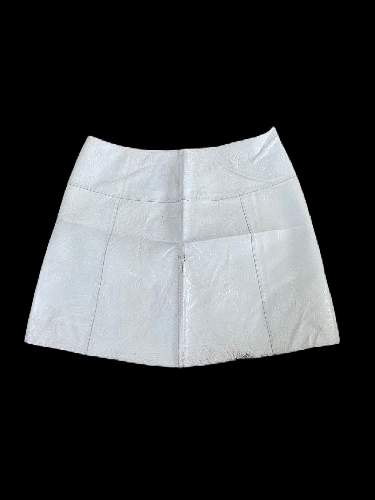 Fendi FENDI LEATHER SKIRT WHITE Size 28" / US 6 / IT 42 - 1 Thumbnail