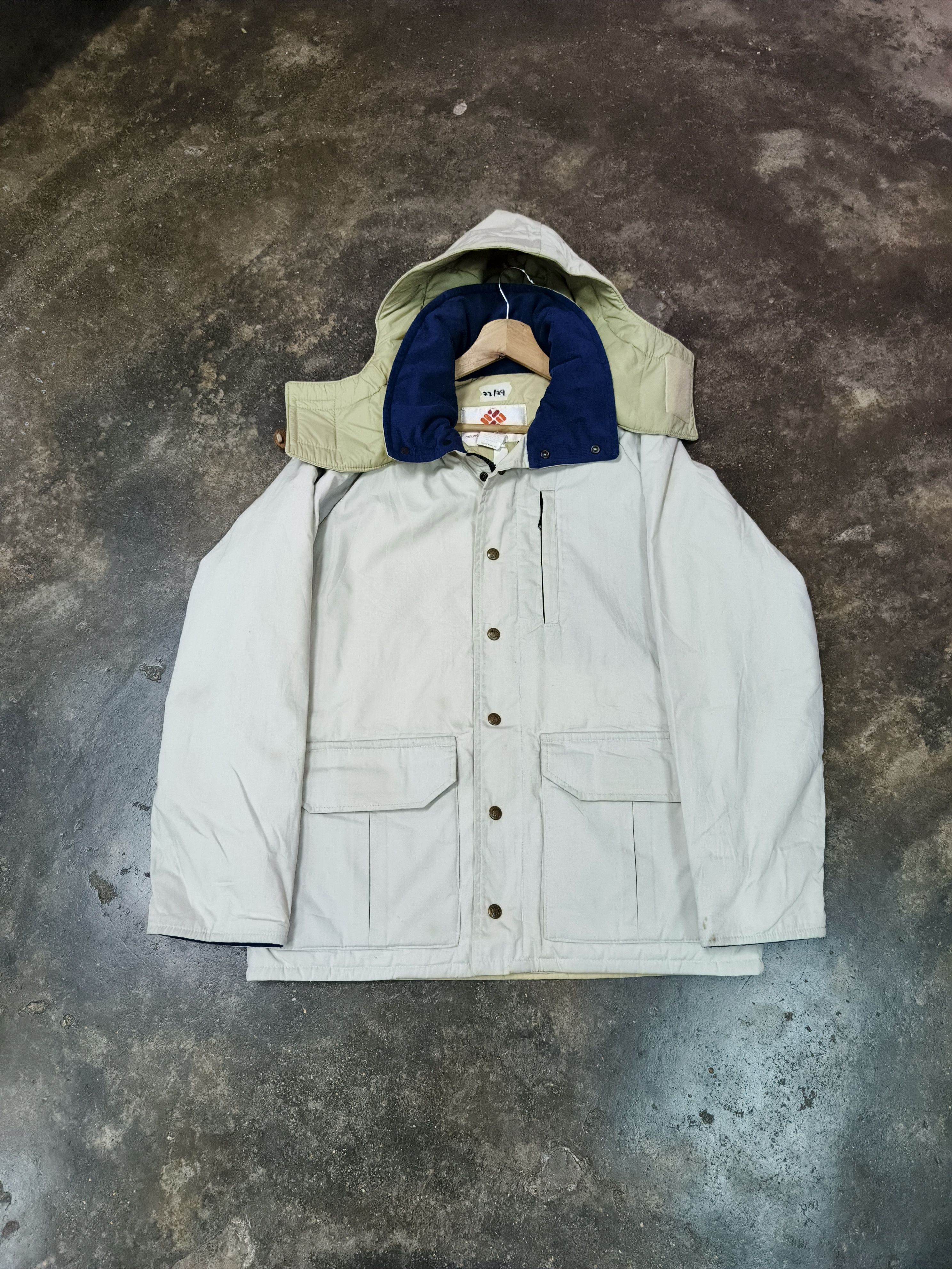 Columbia VINTAGE COLUMBIA HEAVY WINTER JACKET HOODED Size US L / EU 52-54 / 3 - 1 Thumbnail