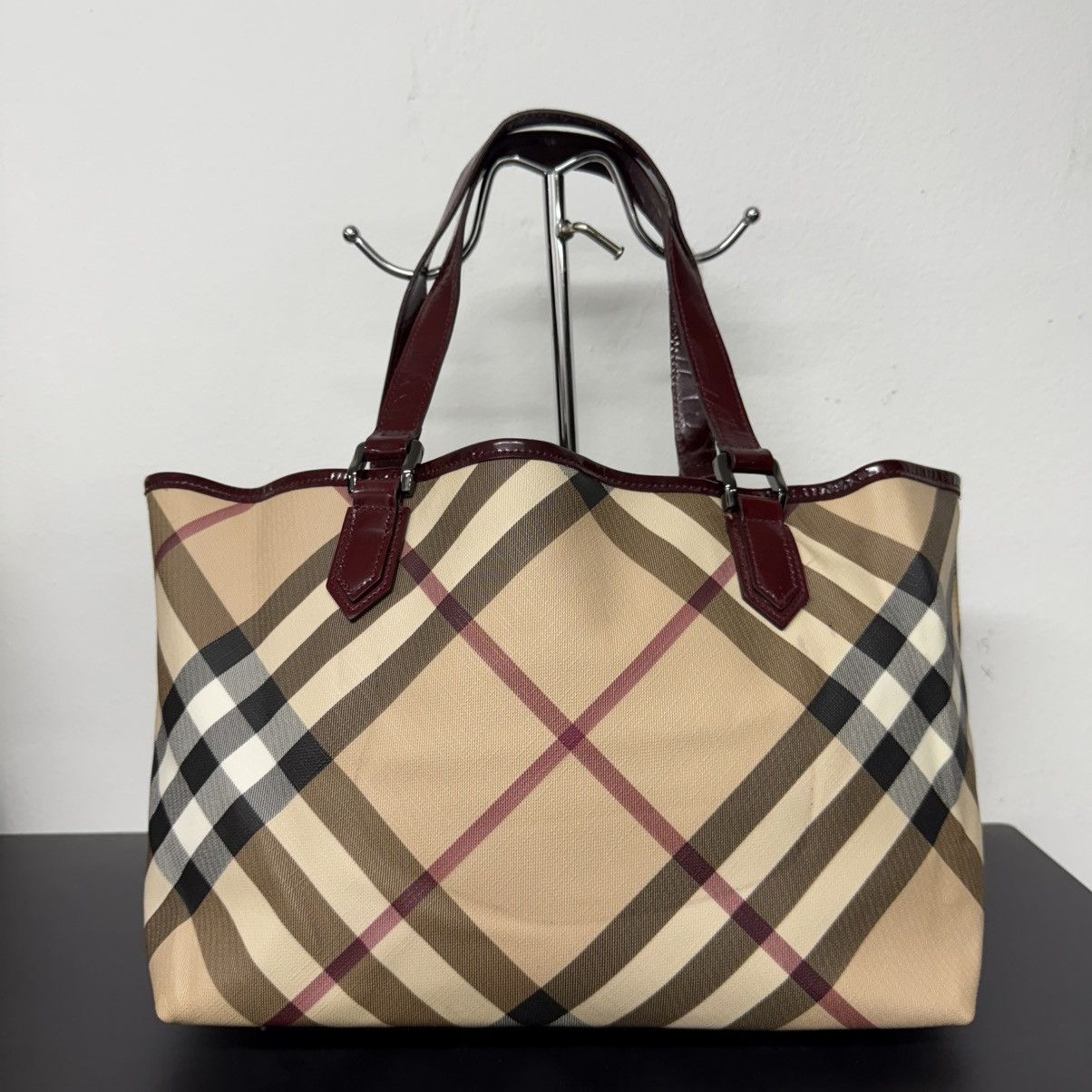 Burberry Vintage Burberry Nova Check Top Handle Bag Size ONE SIZE - 1 Thumbnail