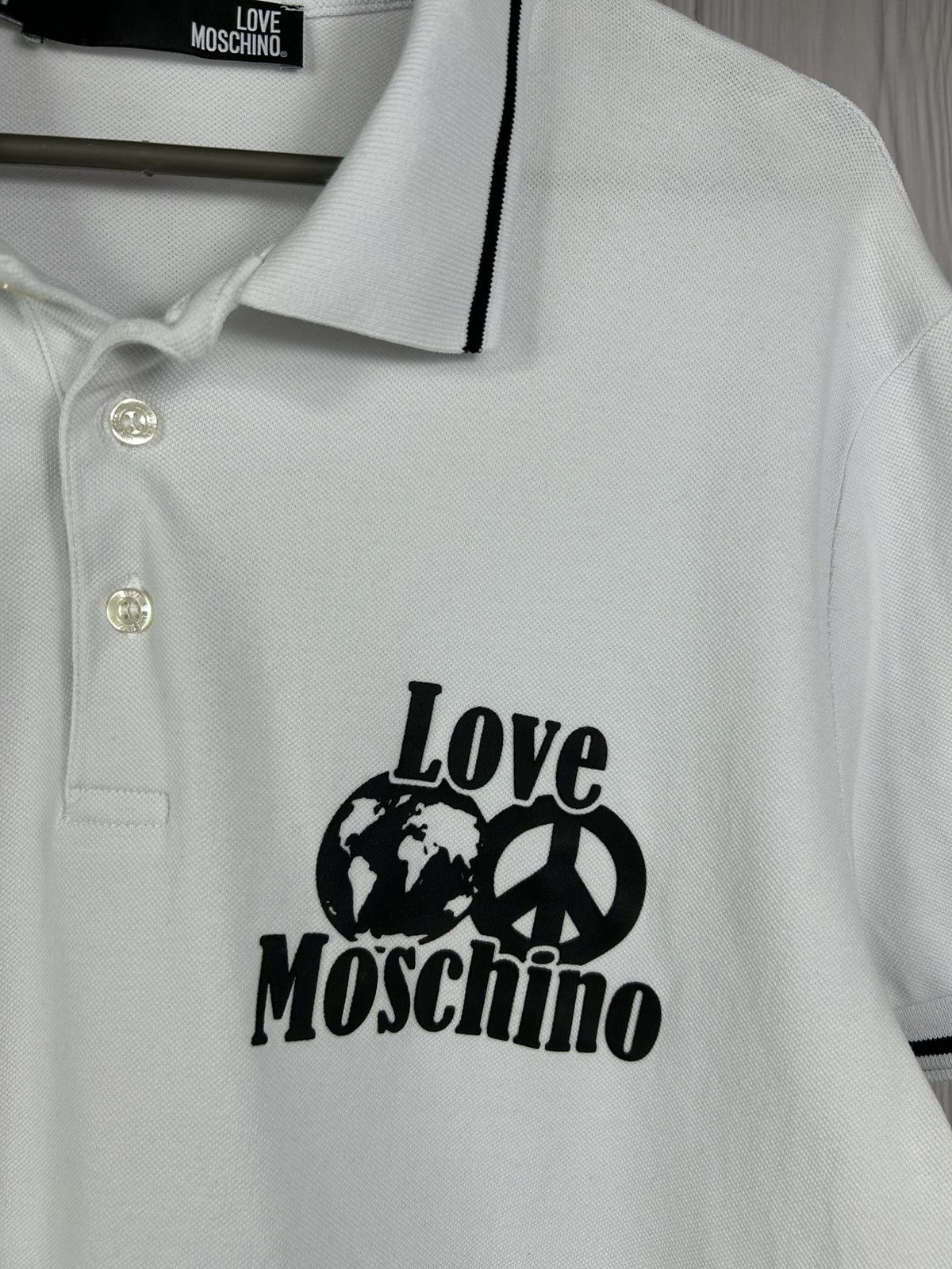 Moschino Love Moschino World Peace Polo Shirt Size M Size US M / EU 48-50 / 2 - 4 Thumbnail