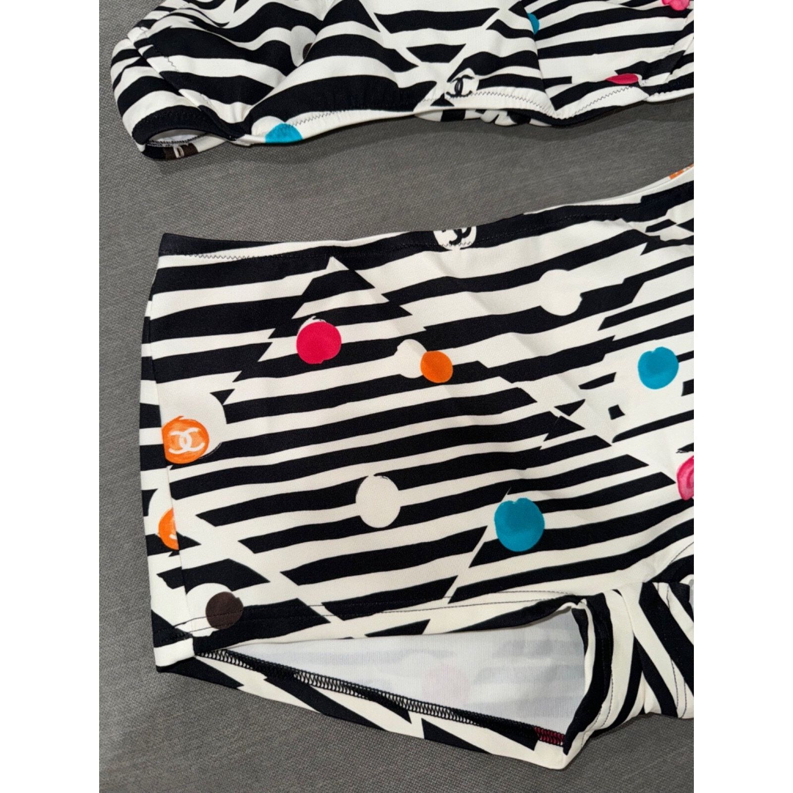 Chanel Chanel 24S Two Piece Bikini Swim Swimsuit Bathingsuit 36 Size XS / US 0-2 / IT 36-38 - 10 Thumbnail