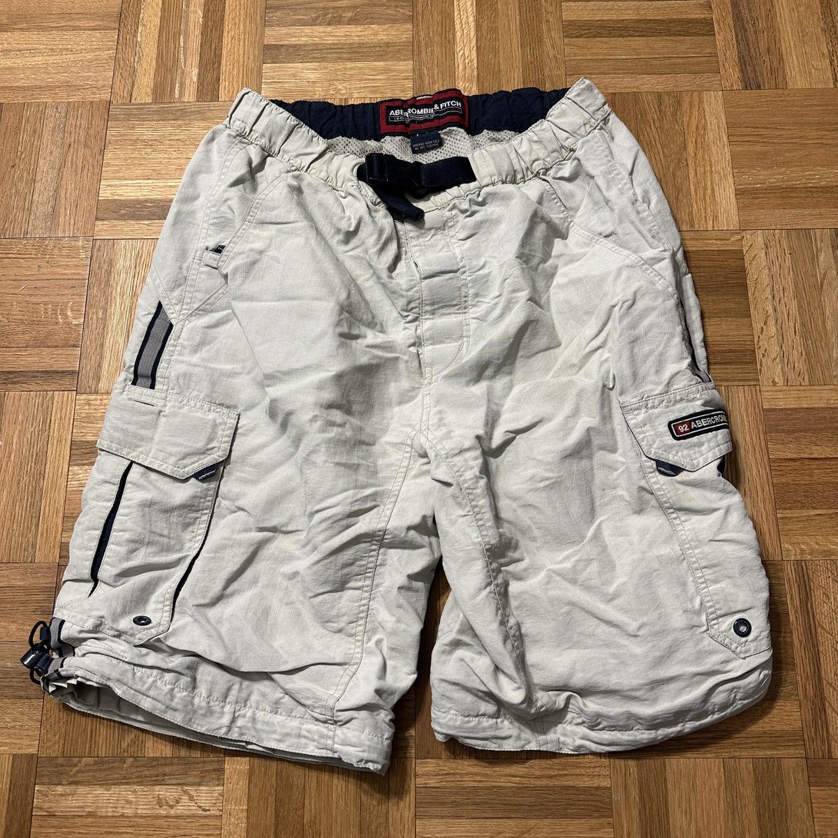 Abercrombie & Fitch Vintage Abercrombie & Fitch cargo shorts Size US 32 / EU 48 - 1 Thumbnail