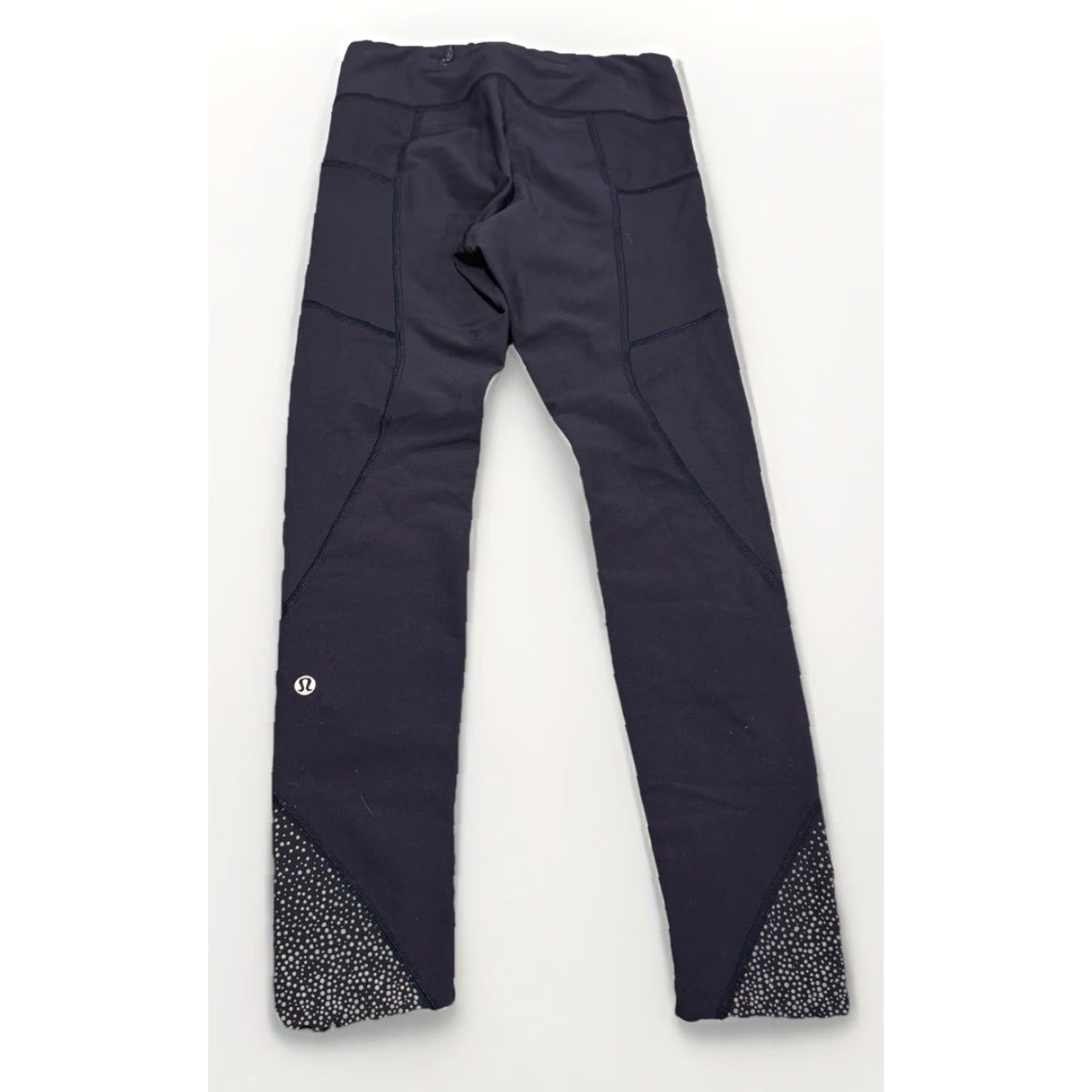 Lululemon Lululemon Blue Tight Stuff Tight II Scallop Hem Reflective 24.5" Inseam Sz 4 Leggings Women Regular Size 4 Blue Reflective Athleisure Size 27" / US 4 / IT 40 - 6 Thumbnail