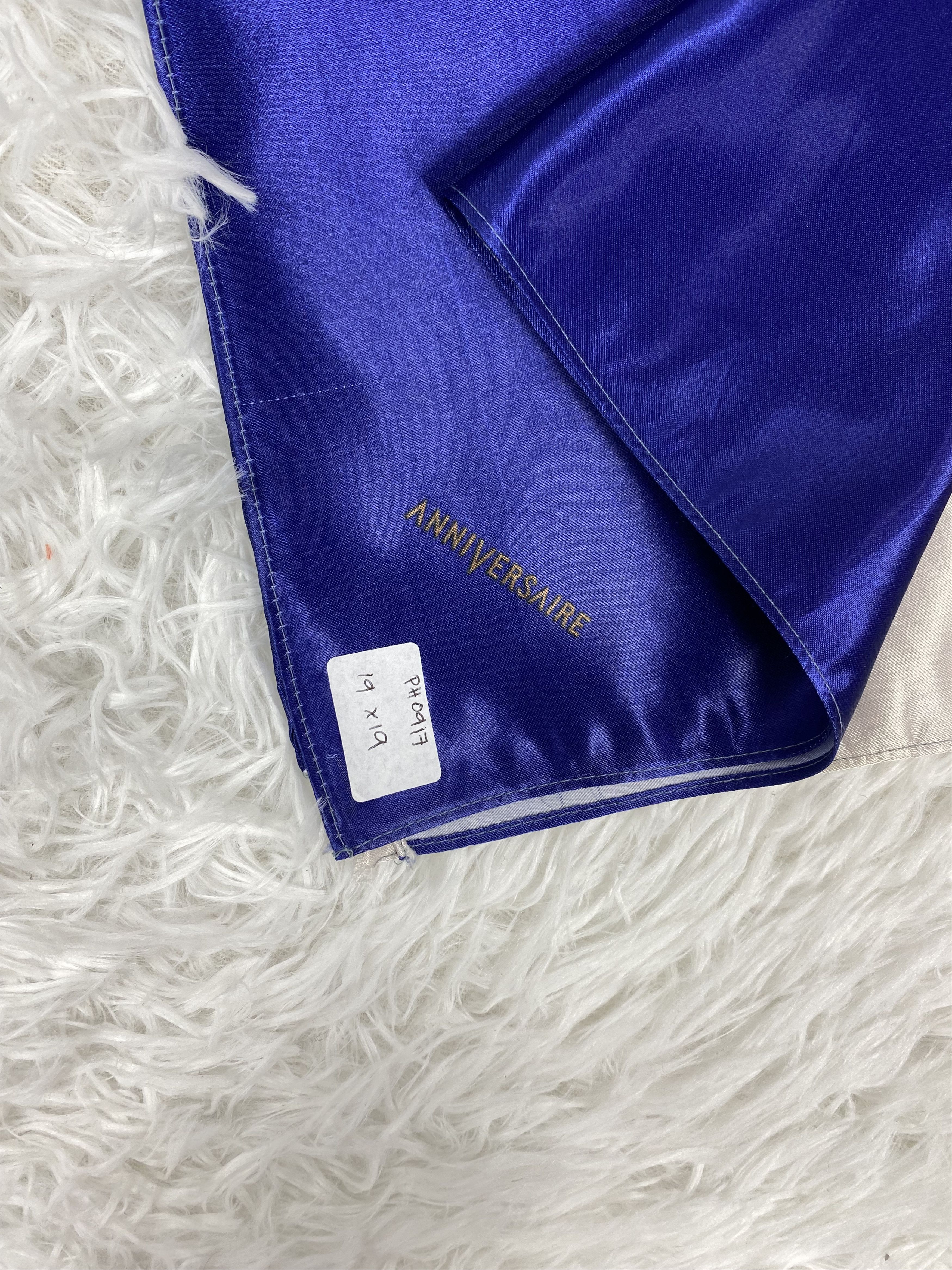 Designer × Vintage Vintage Anniversaire Handkerchief Neckerchief PH0907 Size ONE SIZE - 2 Thumbnail