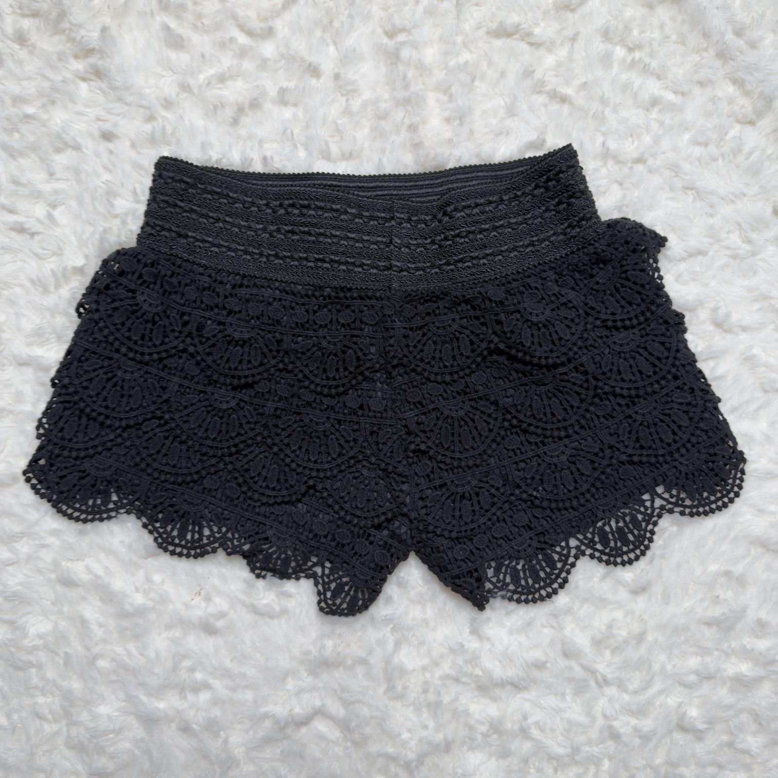 Reindee Lusion Black Lace Mini Shorts Coquette Grunge Fairycore Y2K Boho Size 26" / US 2 / IT 38 - 2 Thumbnail