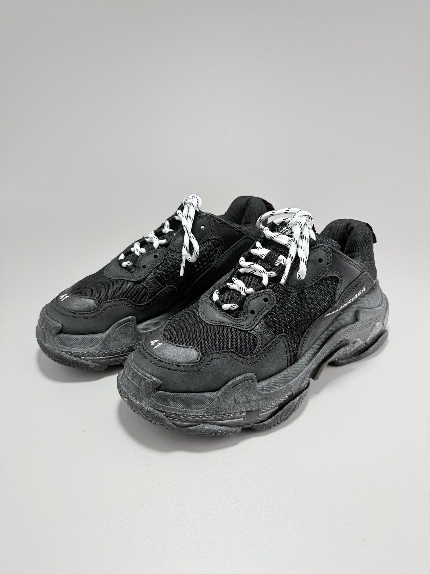 Balenciaga Balenciaga Triple S Sneakers Size US 8 / EU 41 - 1 Thumbnail